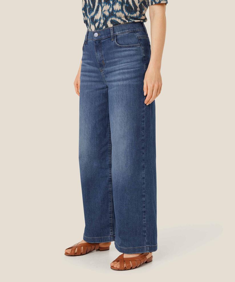 jeans avec stretch et largeur dans les jambes, Basic Denim