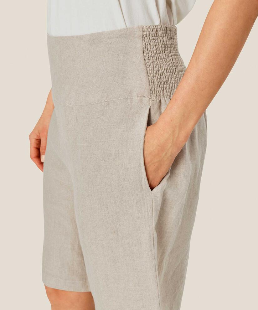 Short En Lin Avec Élastique Smocké Au Dos, Natural