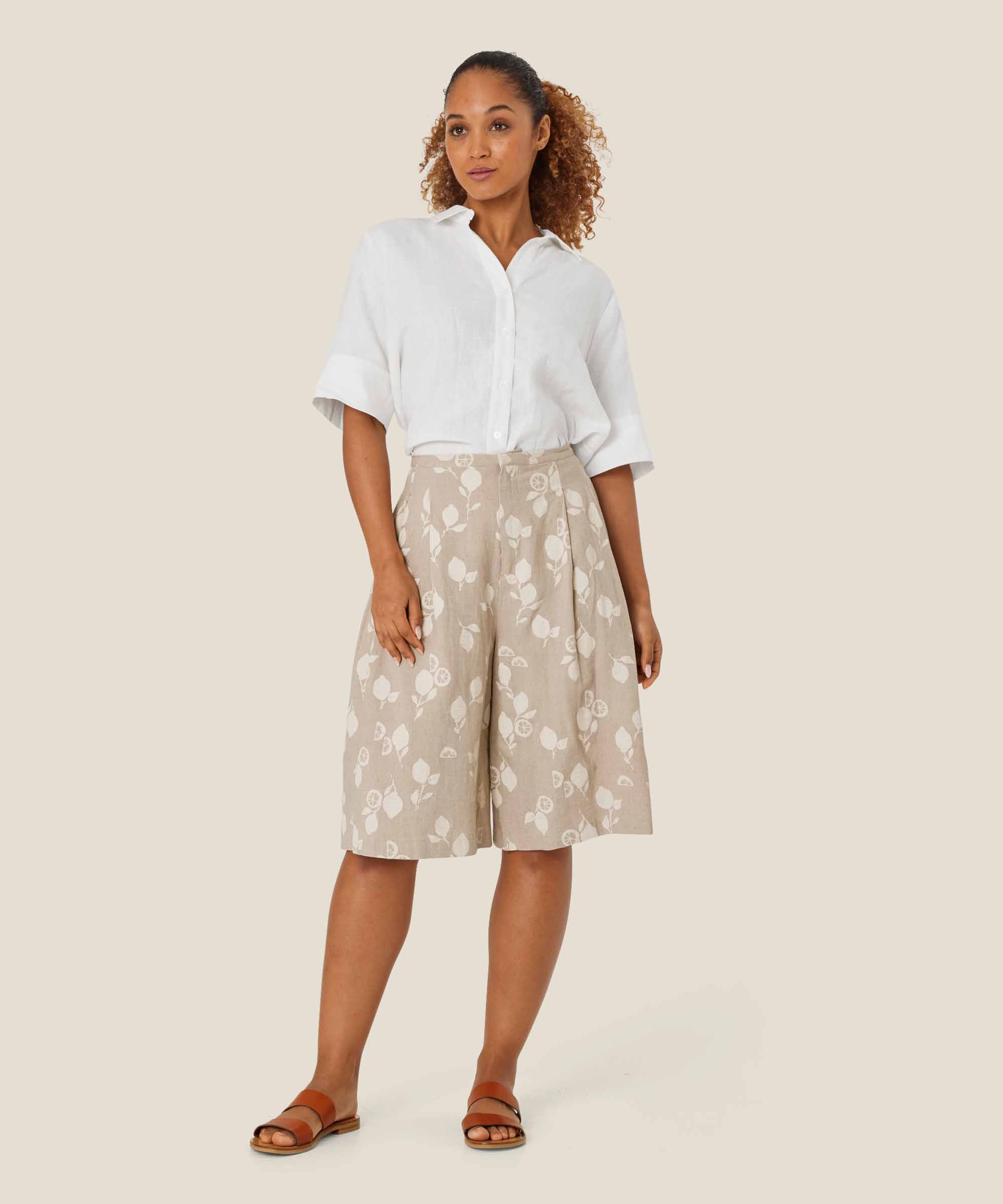 short imprimé en lin mélangé avec taille fixe, Natural