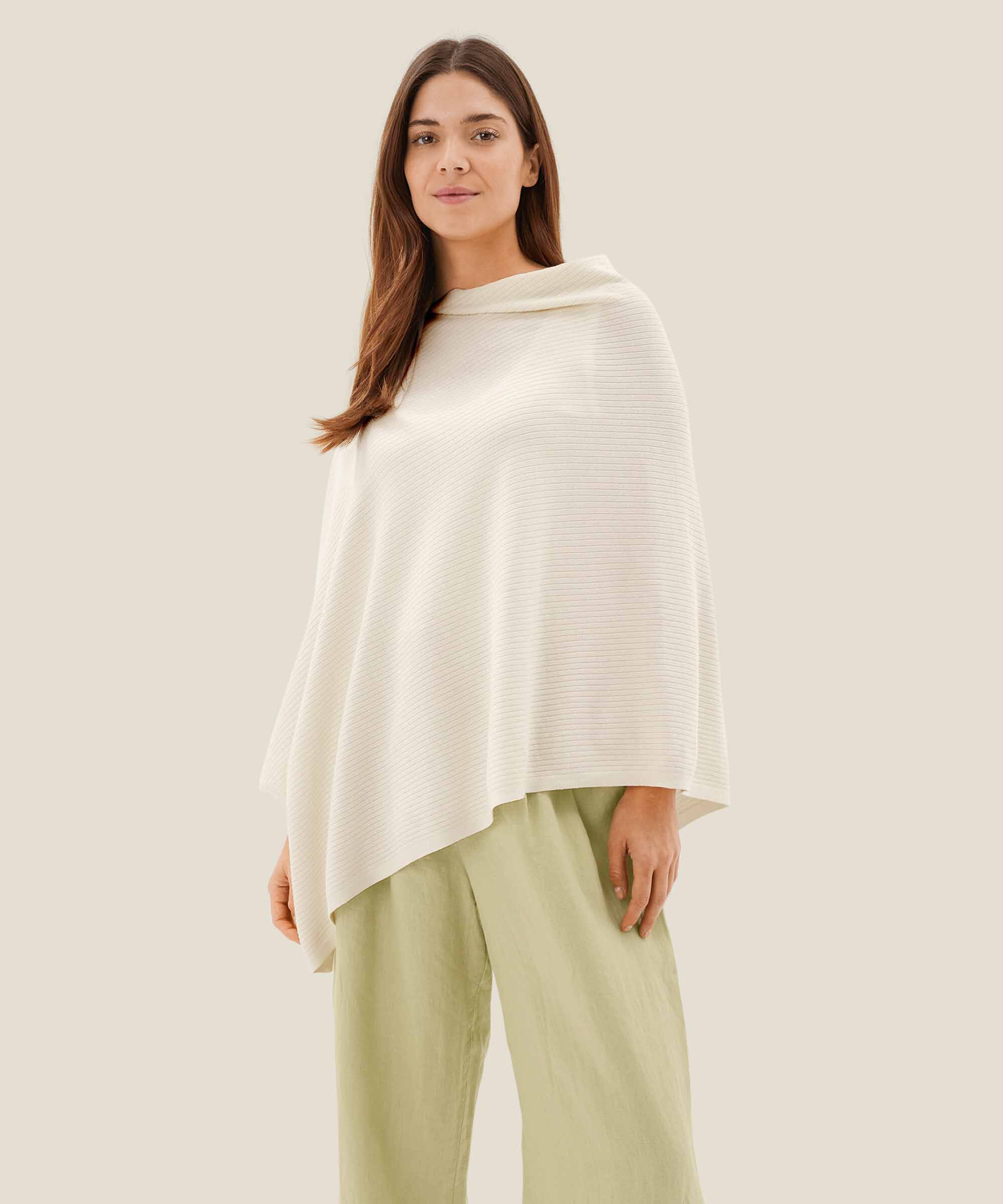 poncho tricoté avec bas asymétrique, Jet Stream