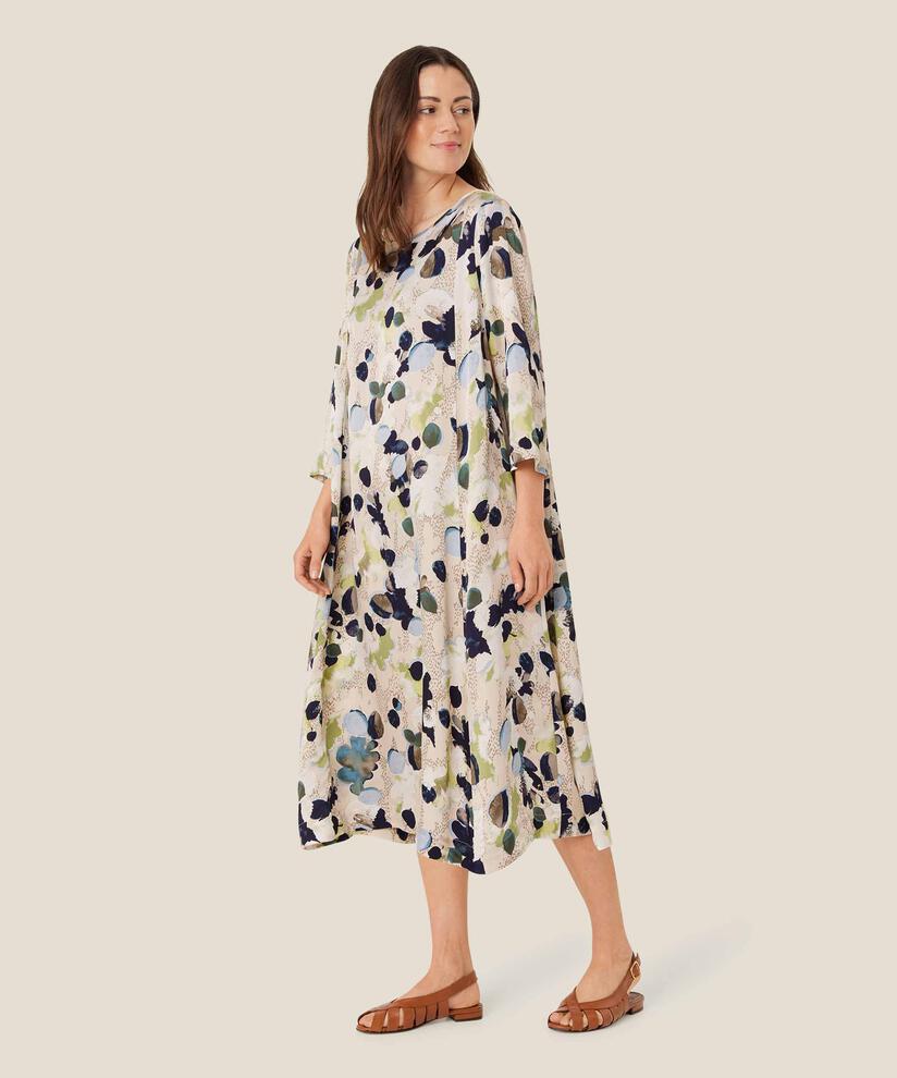 Robe En Viscose Avec Un Bouton Au Cou, Fog