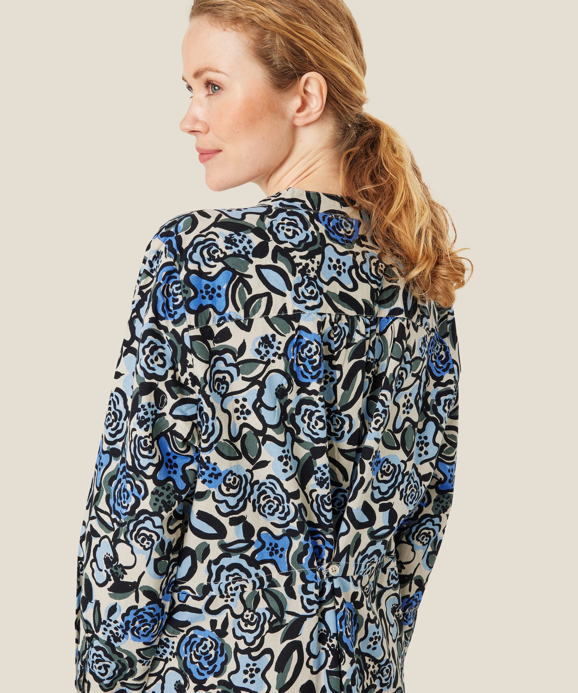 robe en coton fleuri avec patte de boutonnage cachée, Blue Bonnet