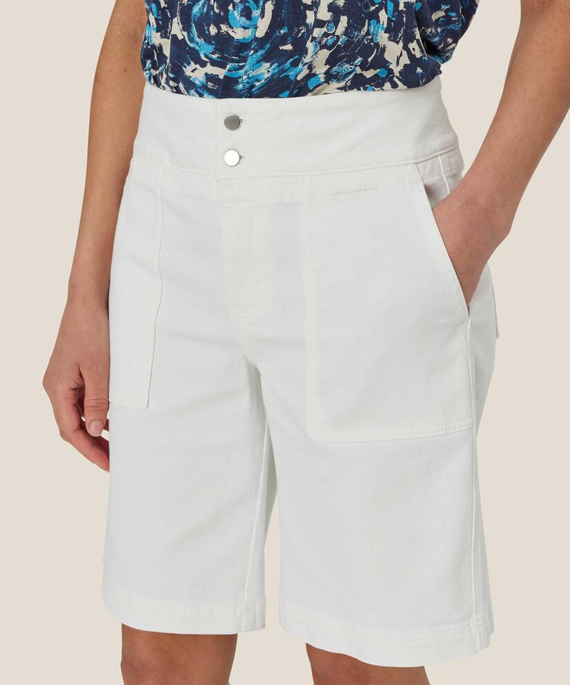 short en jean avec poches décoratives et boutons-pression, White