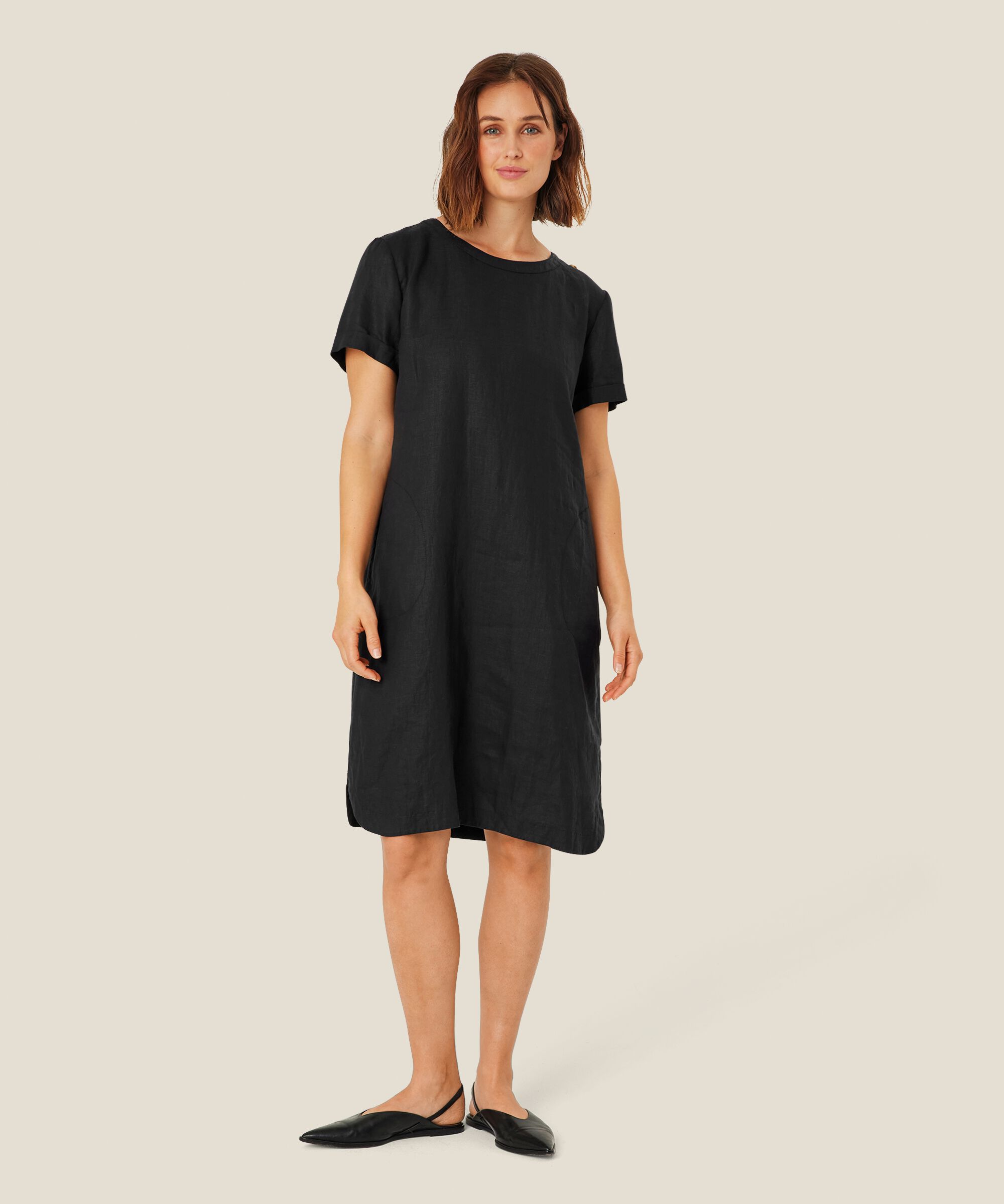 robe à manches courtes en lin avec bouton, Black