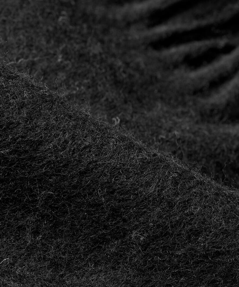 grande écharpe en laine à franges, Black