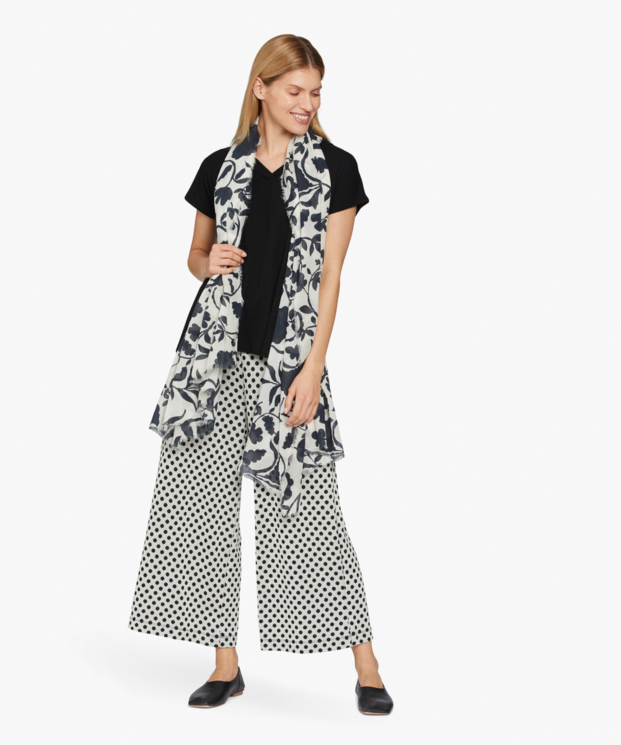 ANGIE SCARF, Whitecap