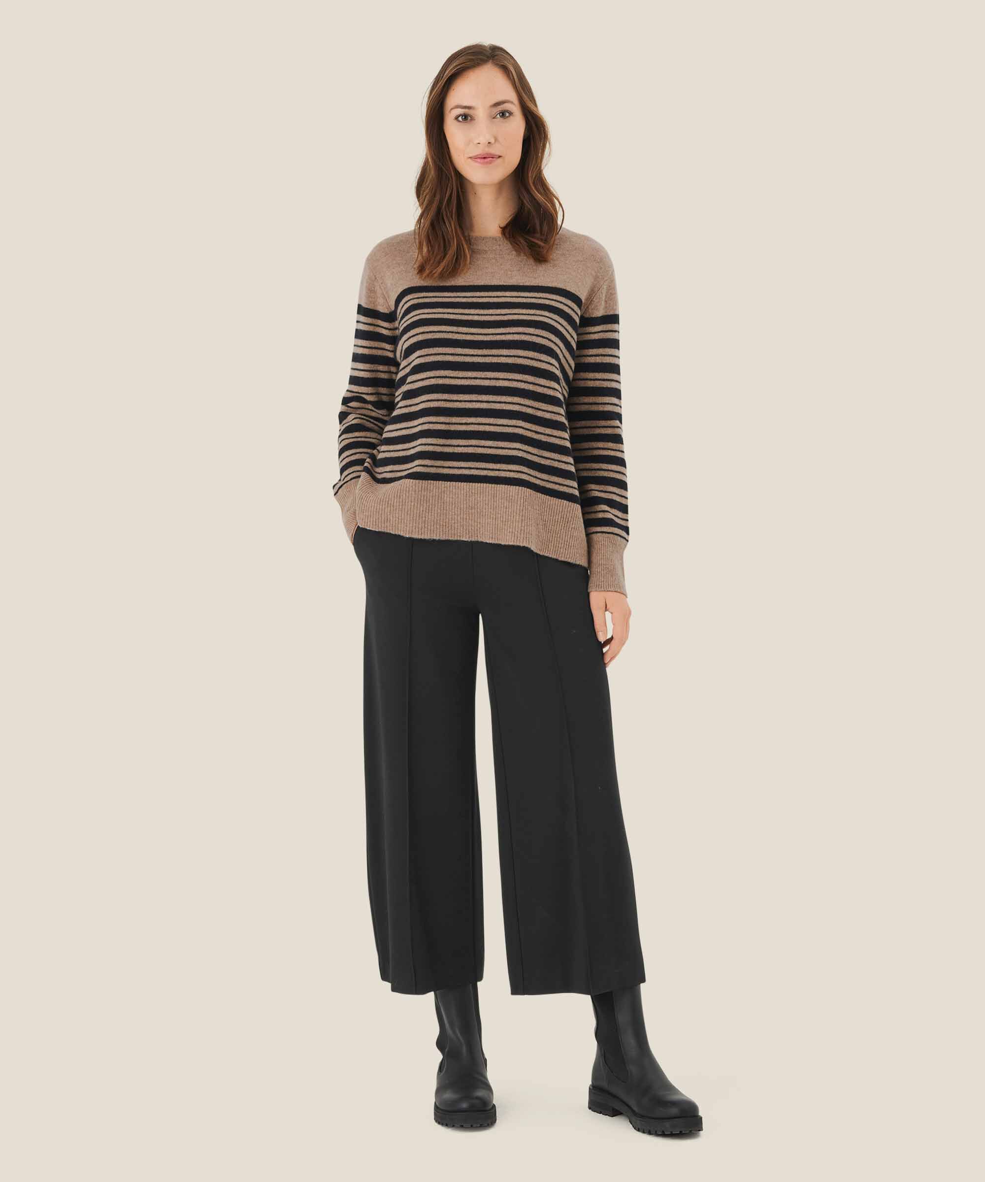 pull en maille touche cachemire, Black/dijon