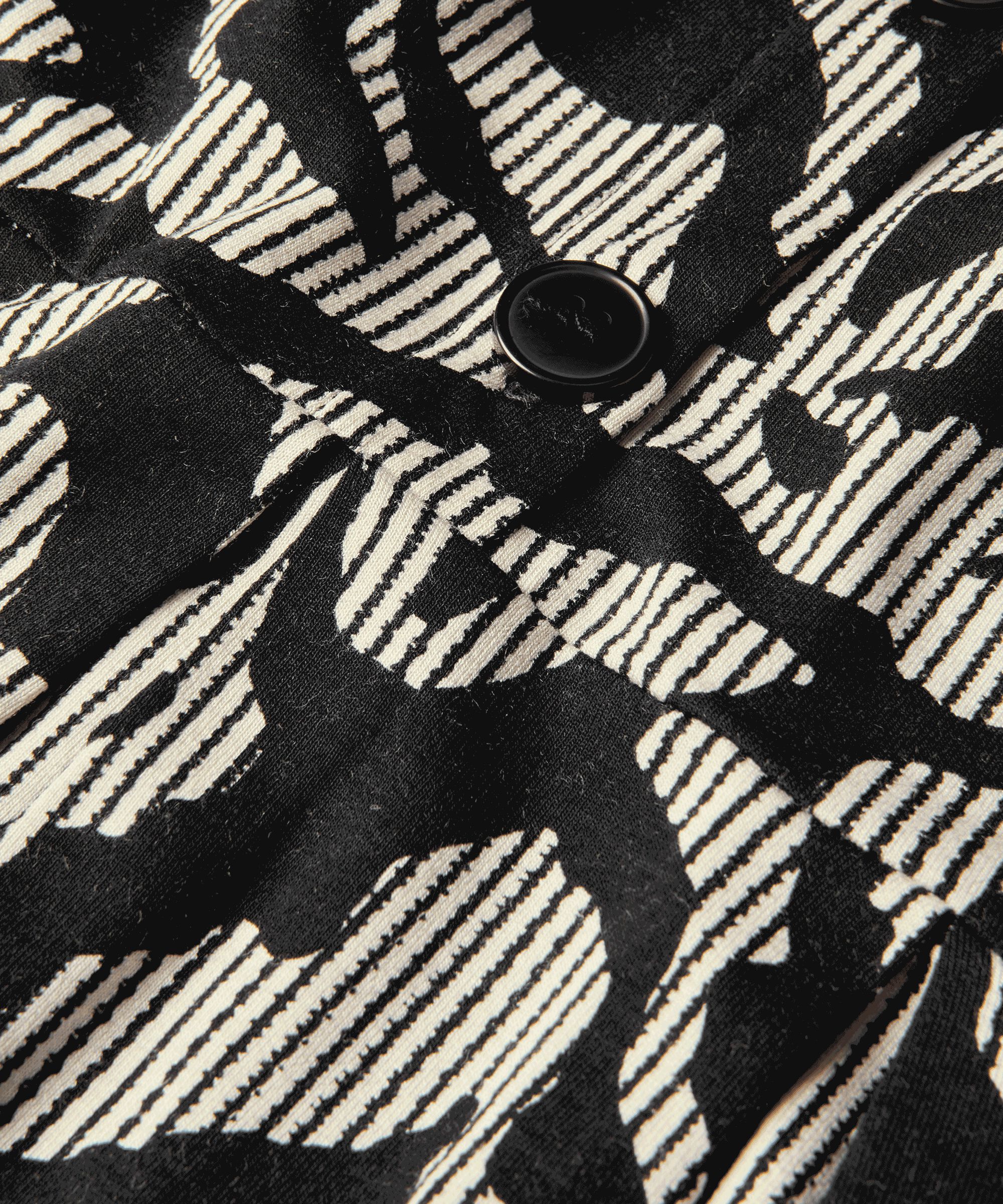 robe tulipe avec boutons au cou, Black