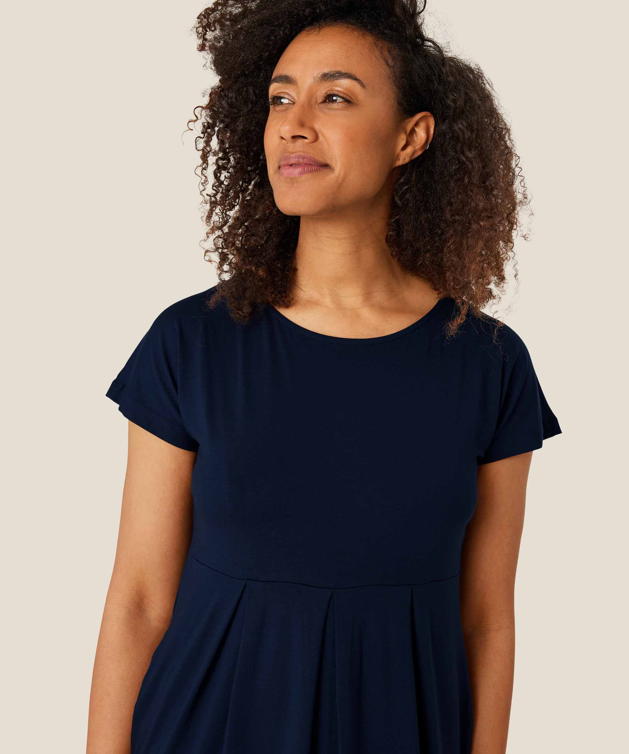 robe tulipe à manches courtes et col rond, Navy