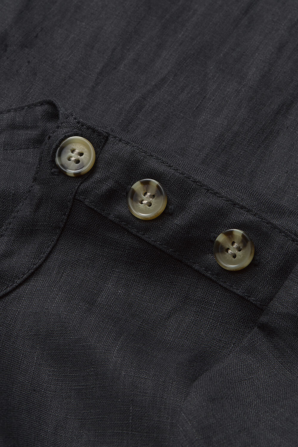 robe &agrave; manches courtes en lin avec bouton, Black