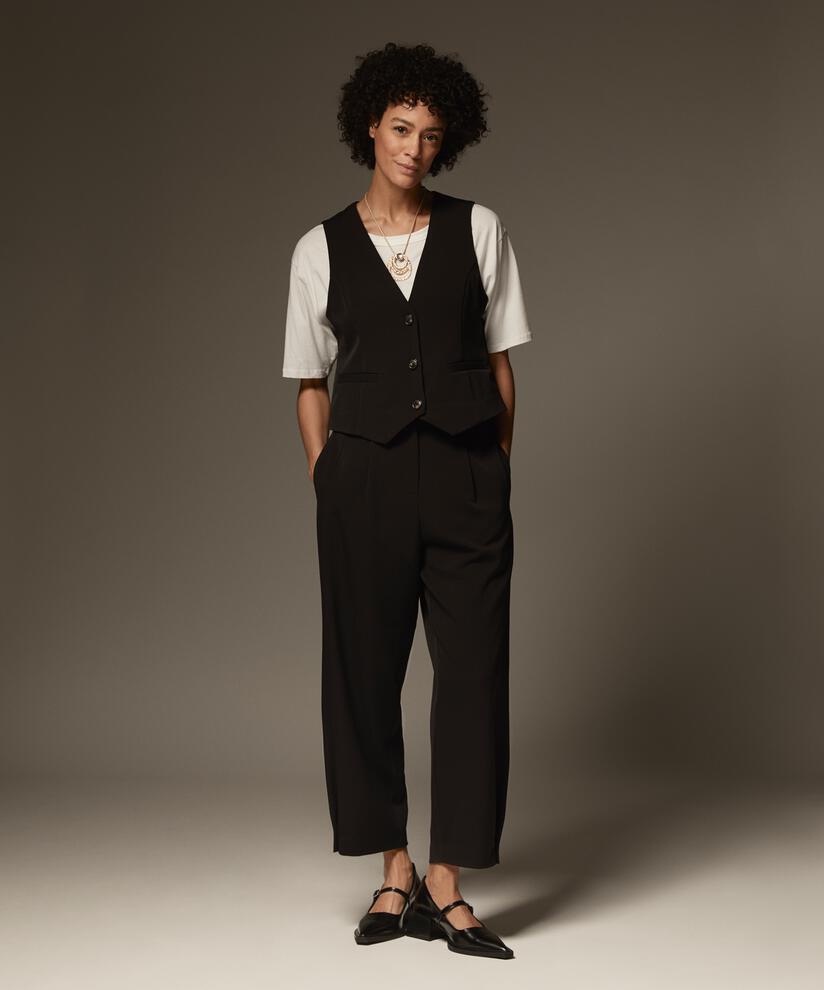 Pantalon Tissé Avec Stretch Et Bouton Sur La Jambe, Black