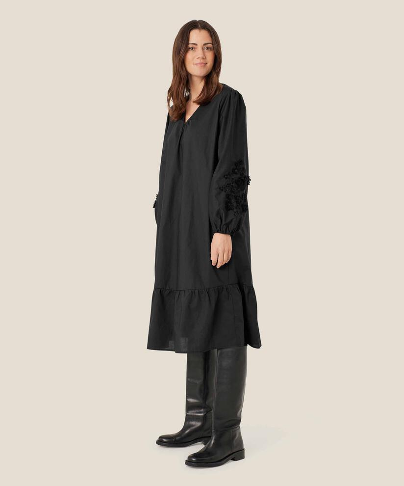 robe avec col en V et détails floraux, Black