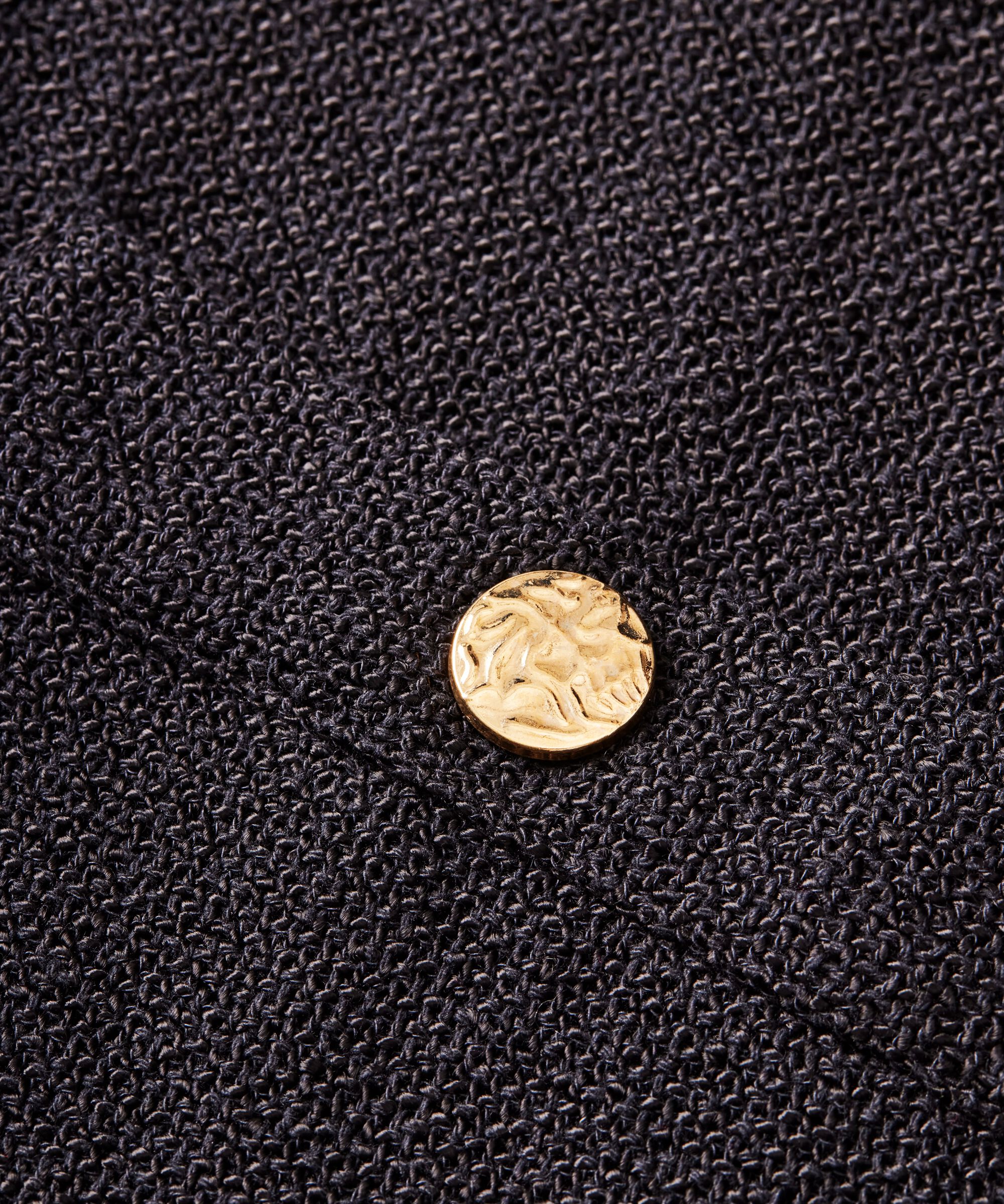 veste bouclée avec poches et boutons dorés, Black