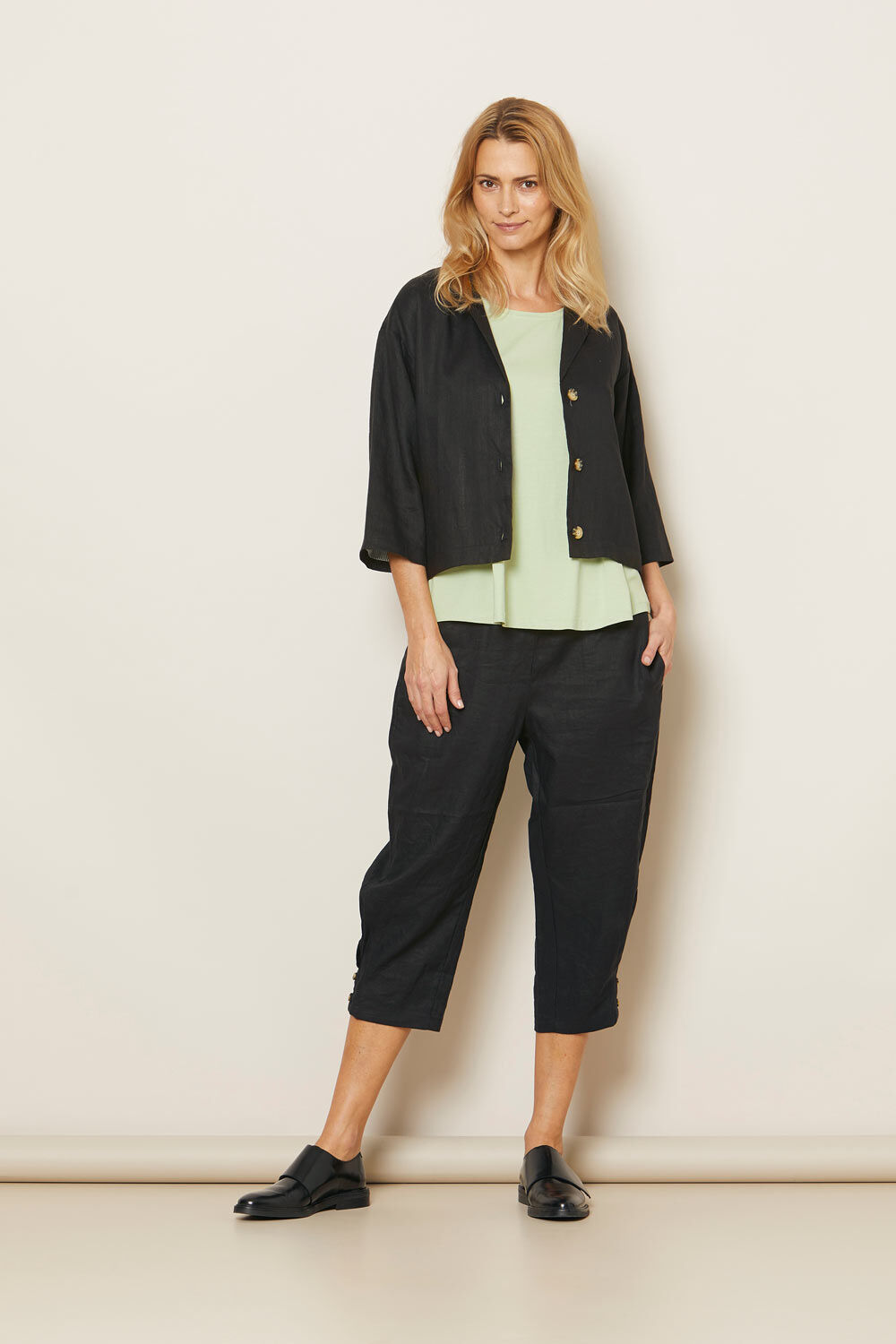 pantalon en lin avec large &eacute;lastique smock&eacute; au dos, Black