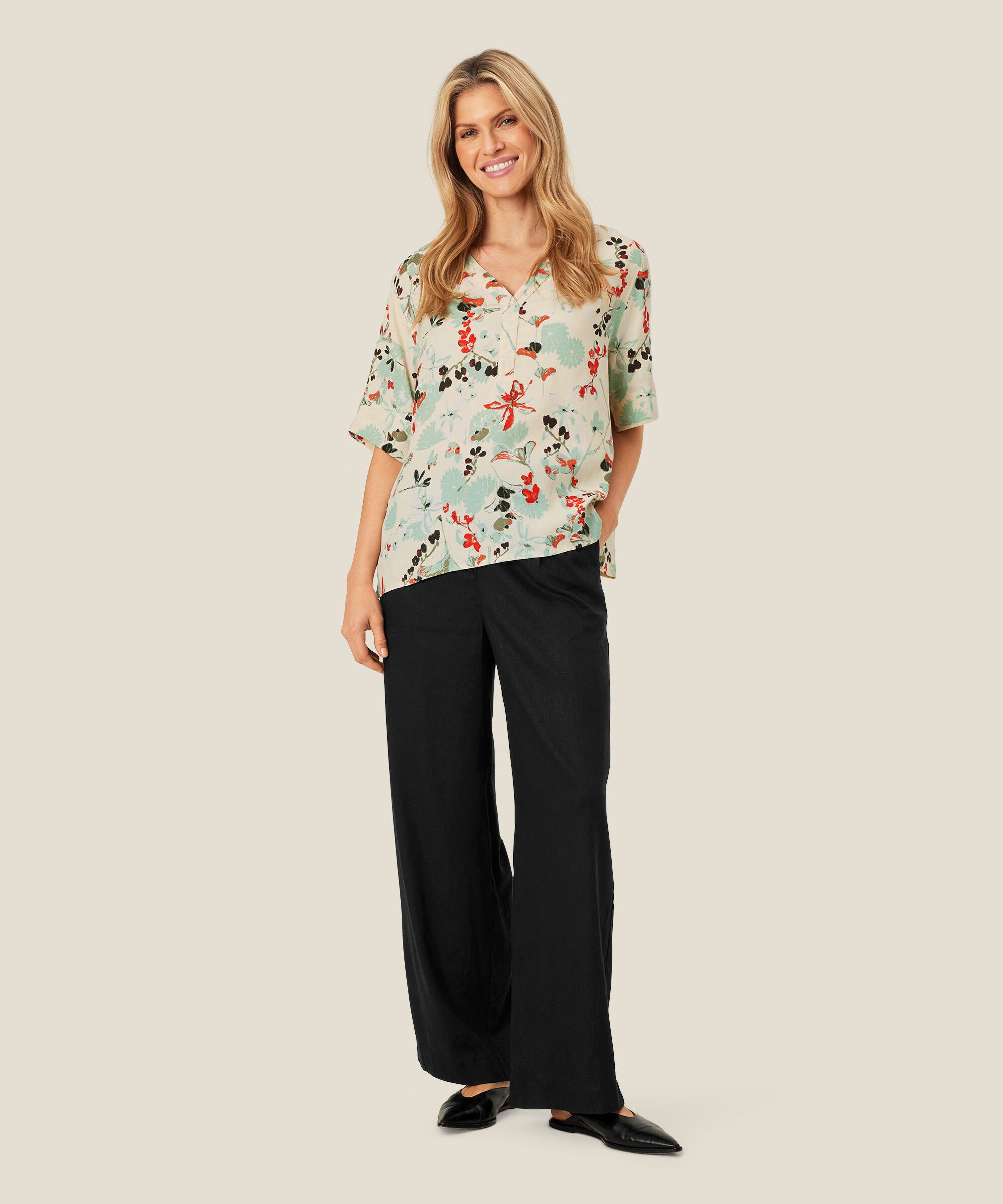 Pantalon en lin mélangé avec jambes larges et poches fendues, Black