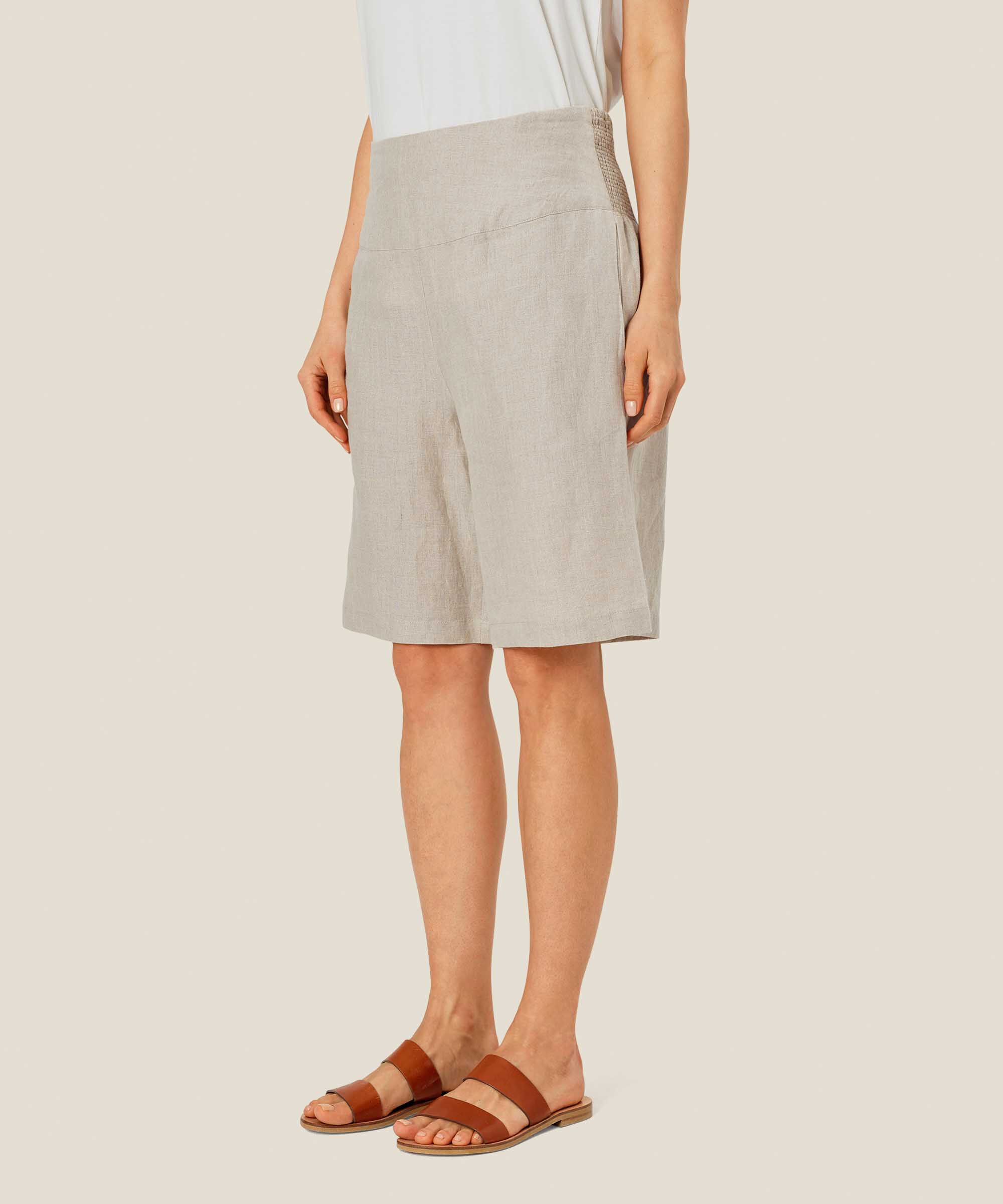 Short En Lin Avec Élastique Smocké Au Dos, Natural