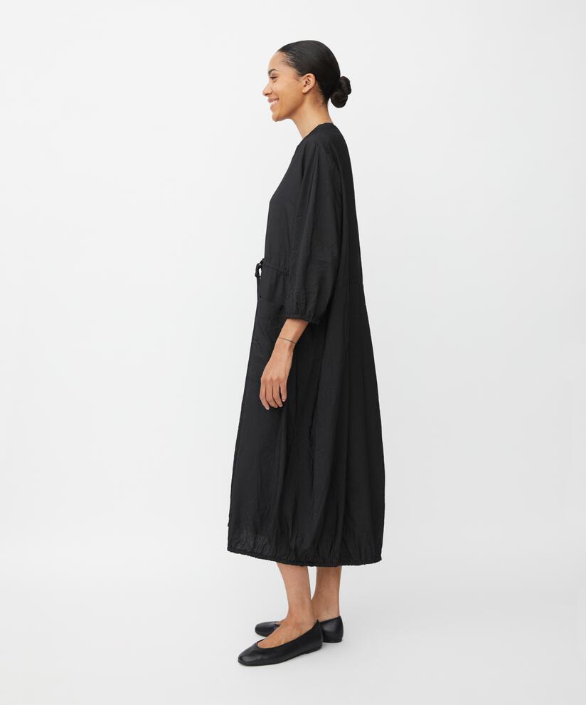 robe en viscose avec ourlet élastique et lien, Black