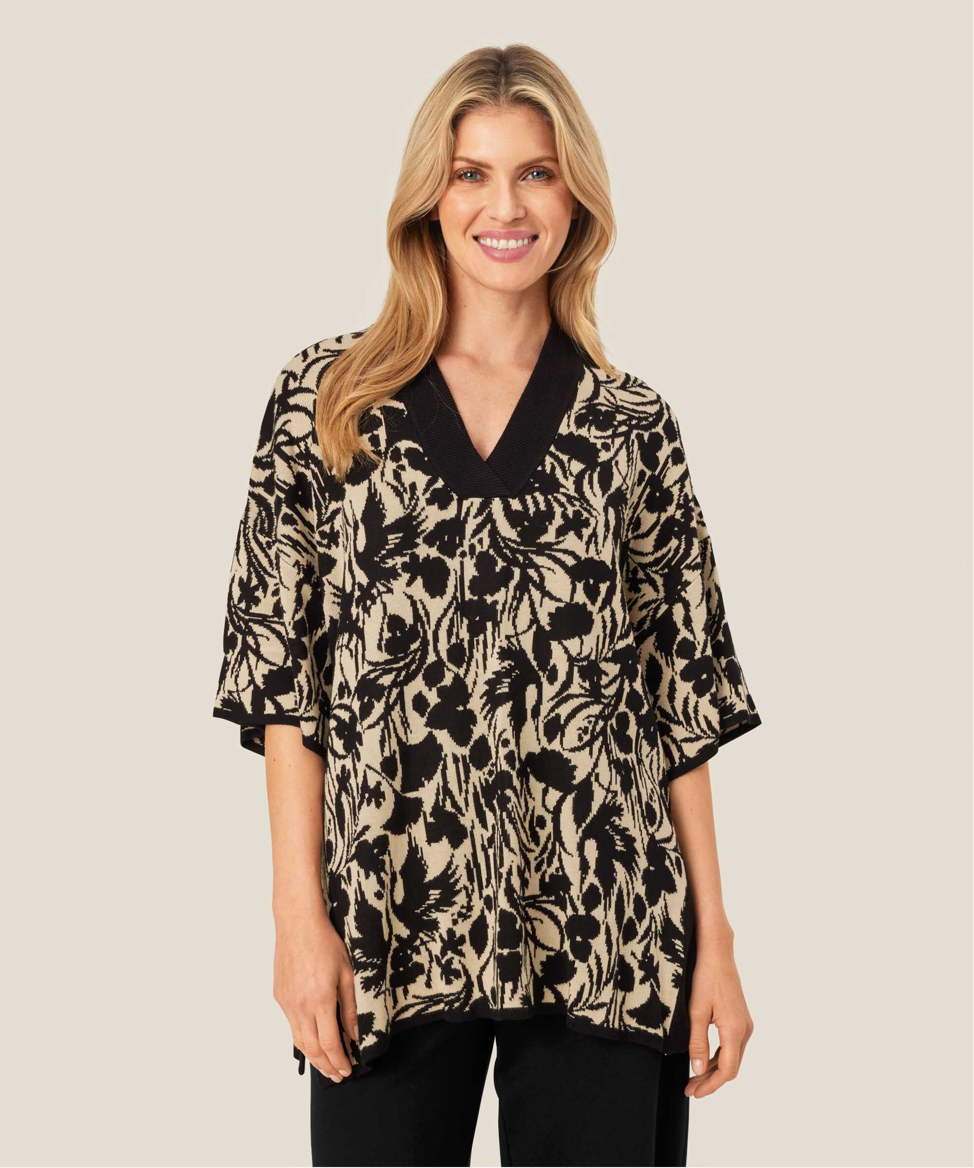 pull en maille fleurie avec encolure contrastée, Black