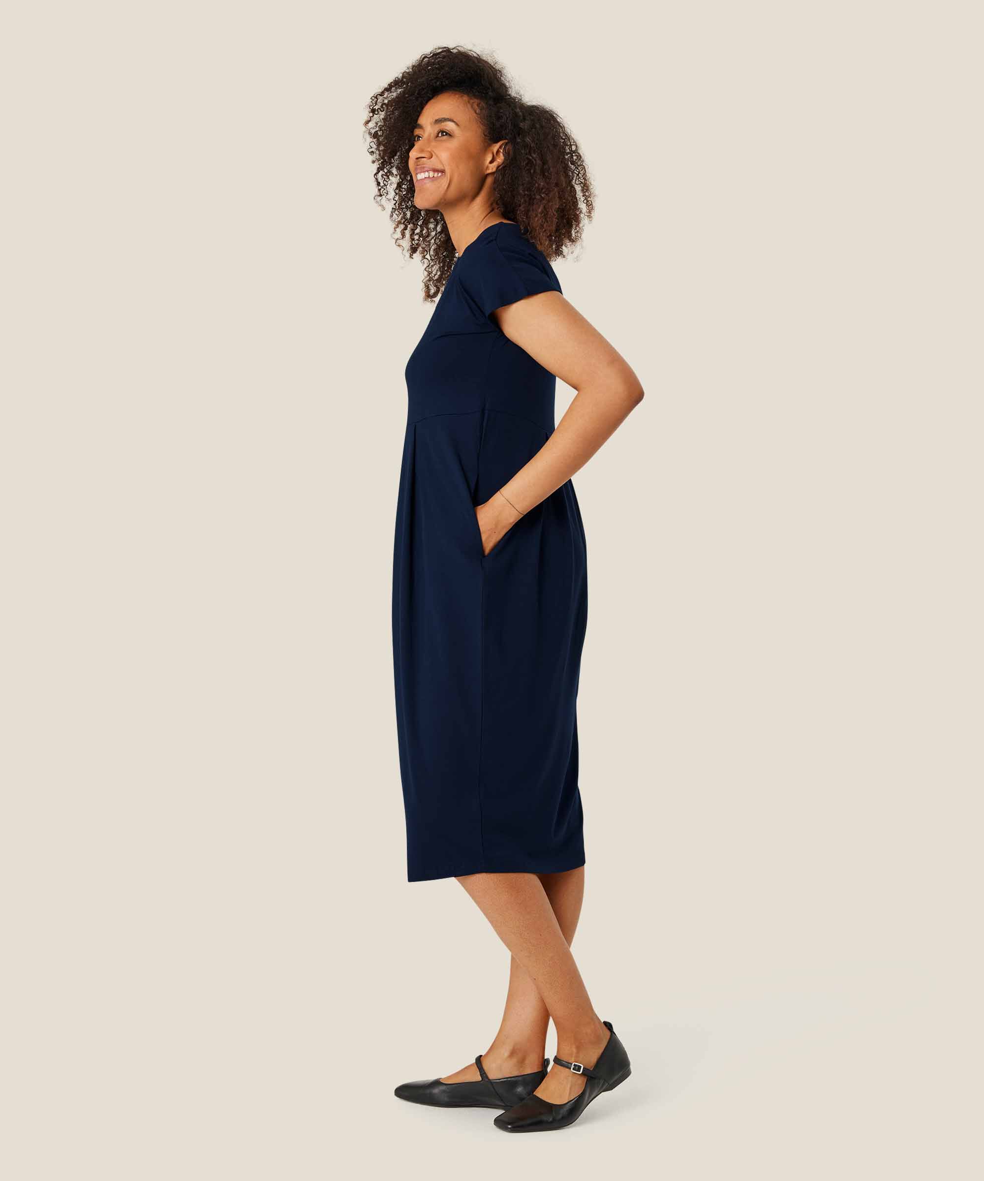 robe tulipe à manches courtes et col rond, Navy