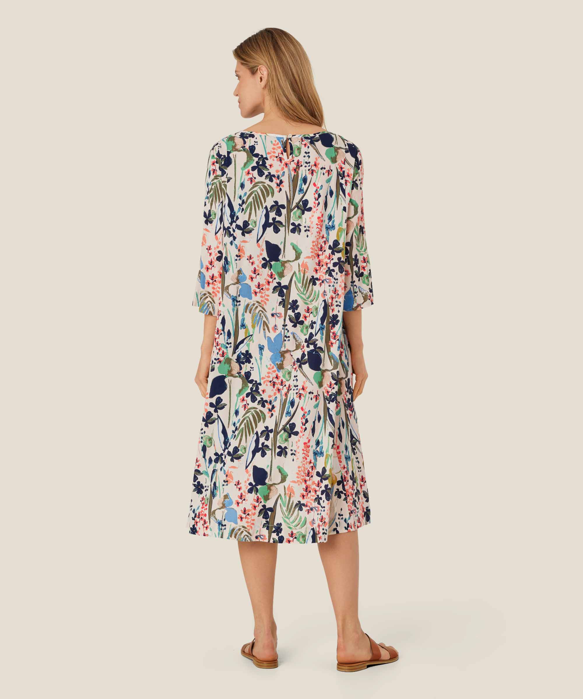 Robe En Viscose Avec Un Bouton Au Cou, Marina