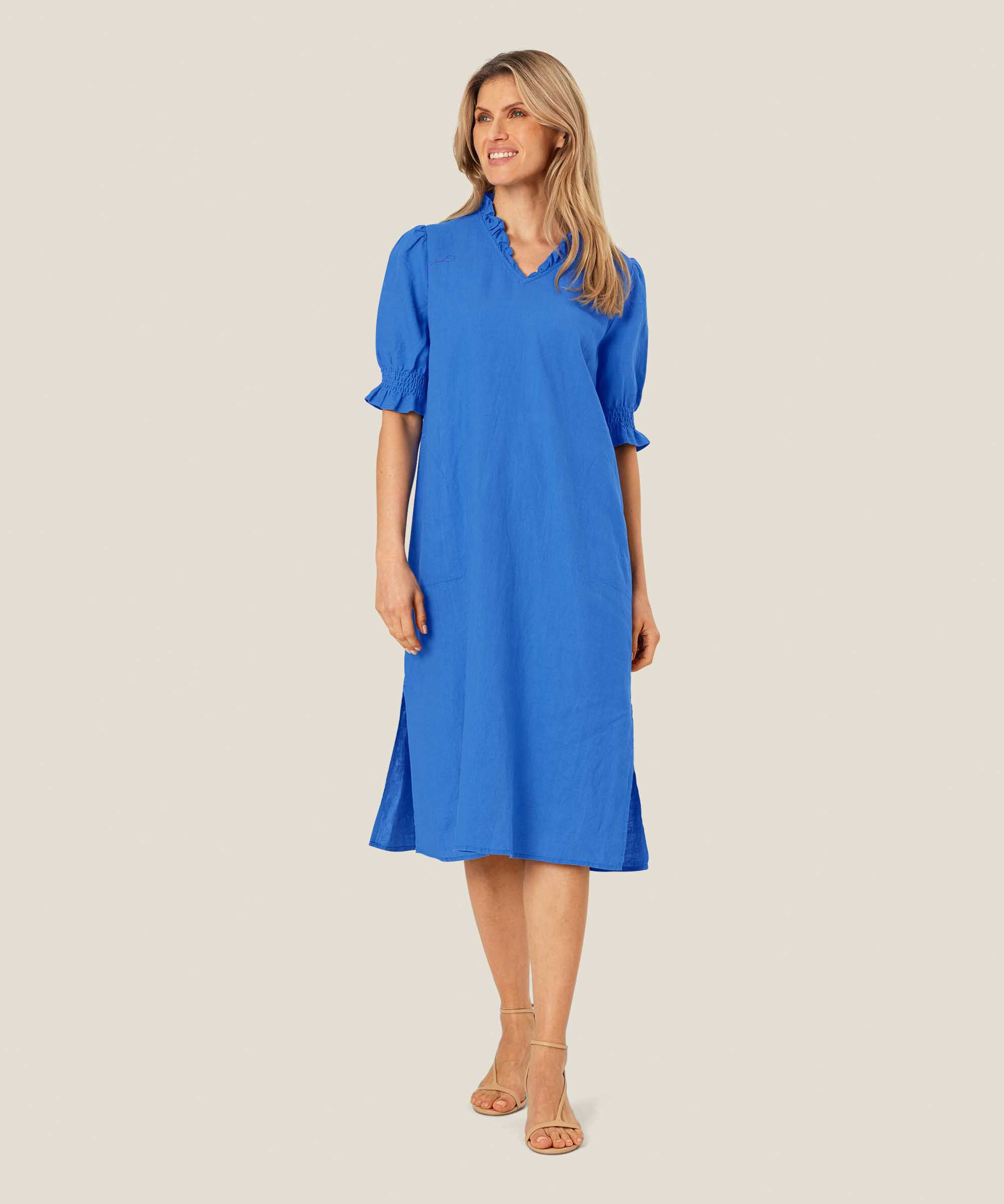 robe en lin à manches courtes et décolleté à volants, Nebulas Blue