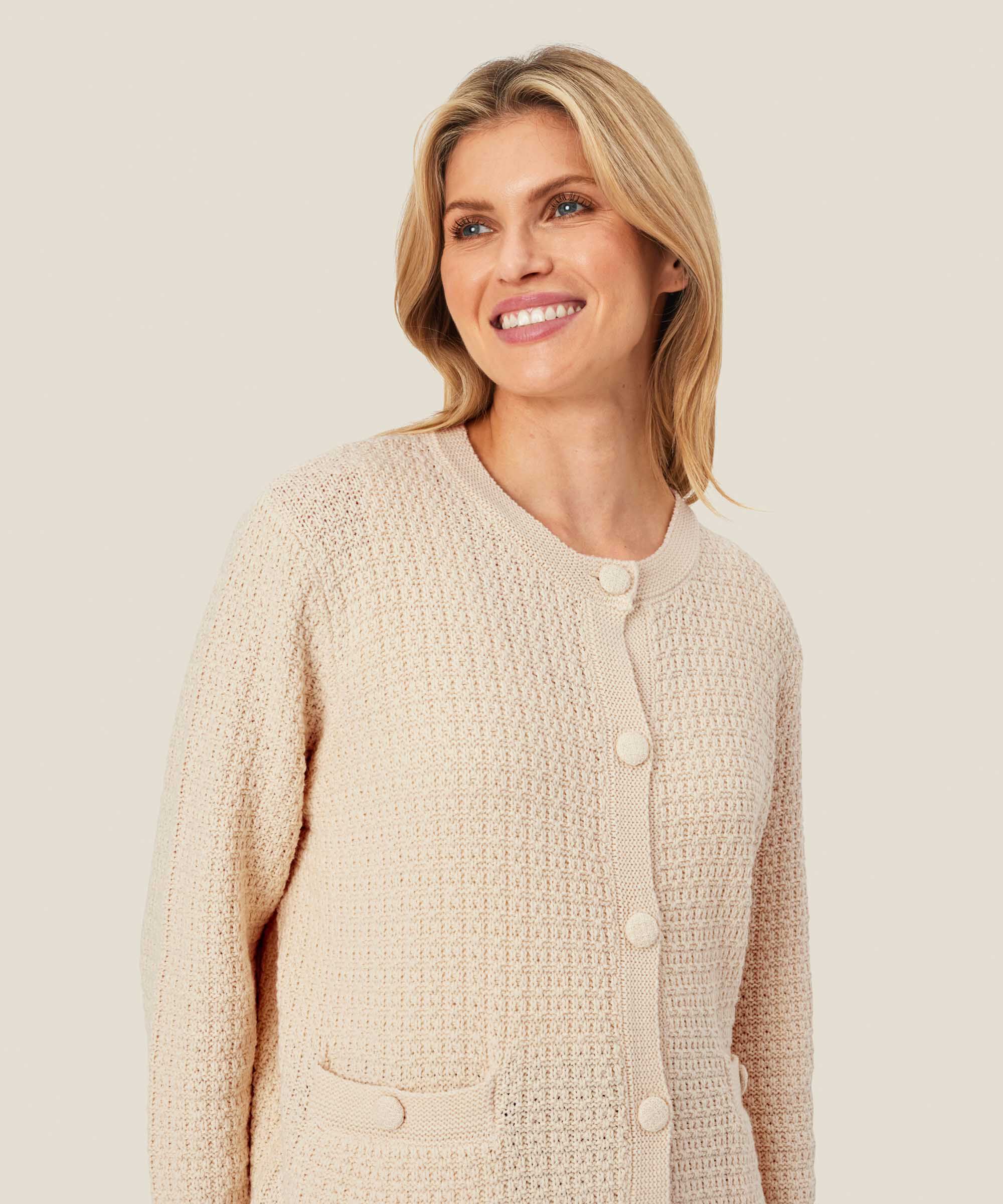 cardigan avec motif tricoté et boutons recouverts, Whitecap