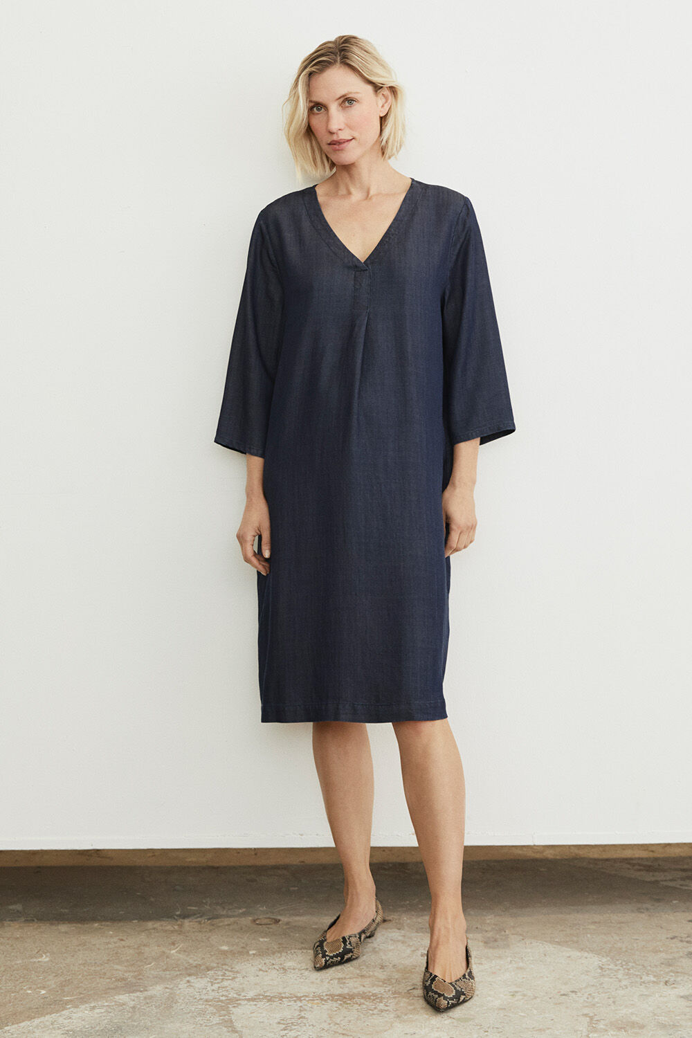 Robe en denim de lyocell avec col en V - Raw Denim