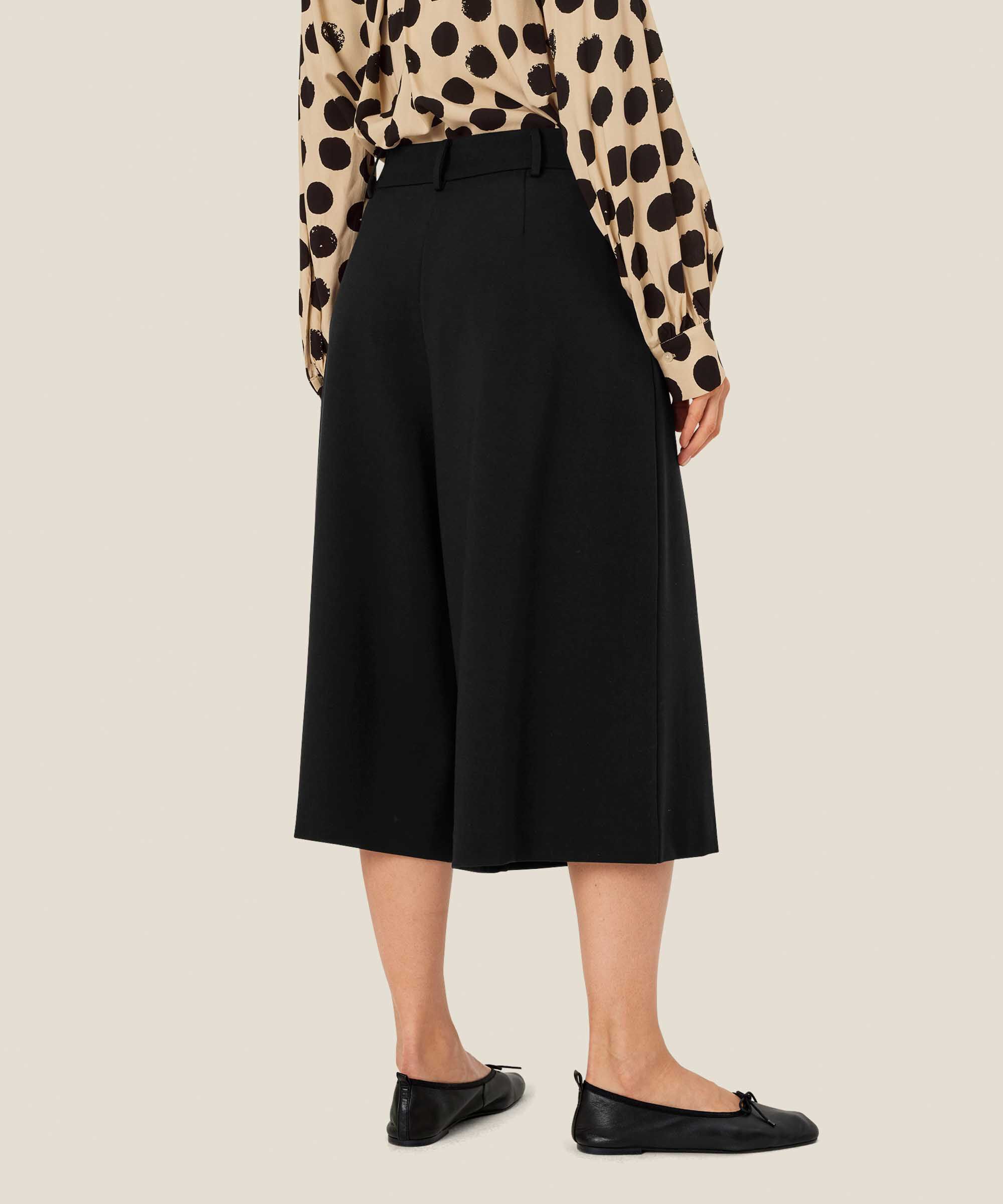 Pantalon En Jersey Avec Plis Sur Le Devant Et Zip Caché Sur Le Côté, Black