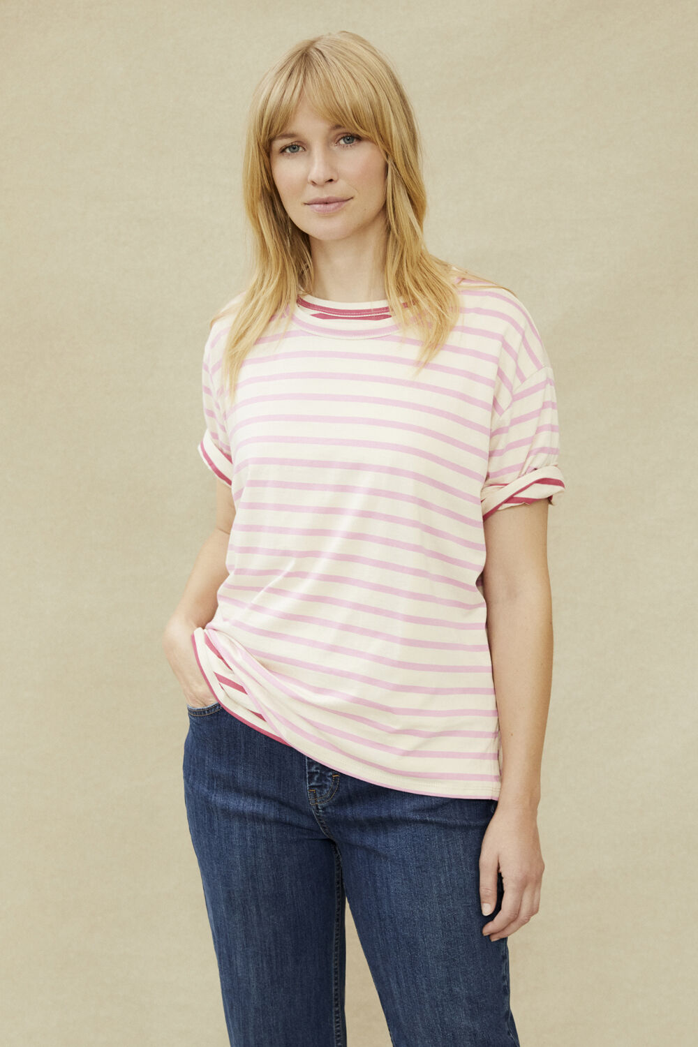 t-shirt ray&eacute; &agrave; col rond - Rosebloom, t-shirt ray&eacute; &agrave; col rond - Carmine, Jean slim stretch avec poches - Medium Denim