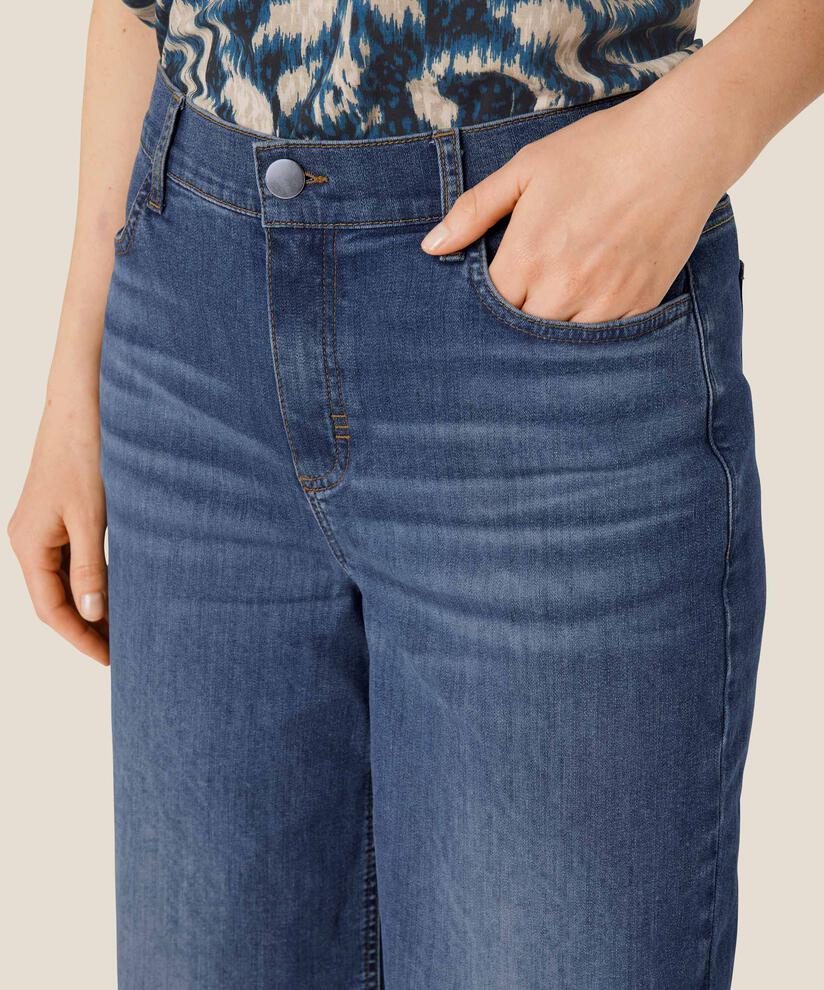 jeans avec stretch et largeur dans les jambes, Basic Denim