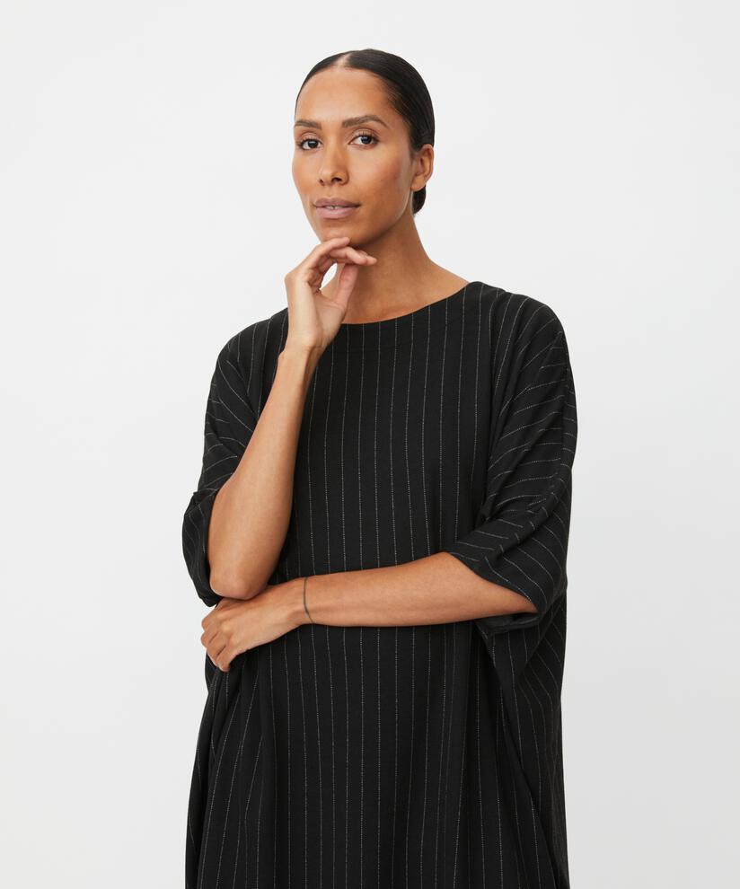 robe en jersey à rayures fines et manches 3/4, Black