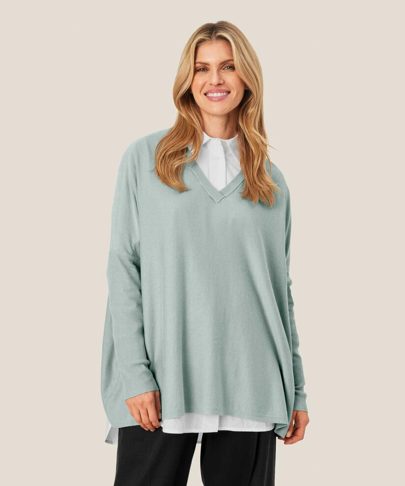 Pull En Maille Avec Col En V Et Manches Étroites, Ether