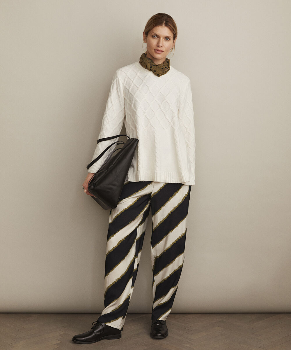 FRILLY TOP, Whitecap