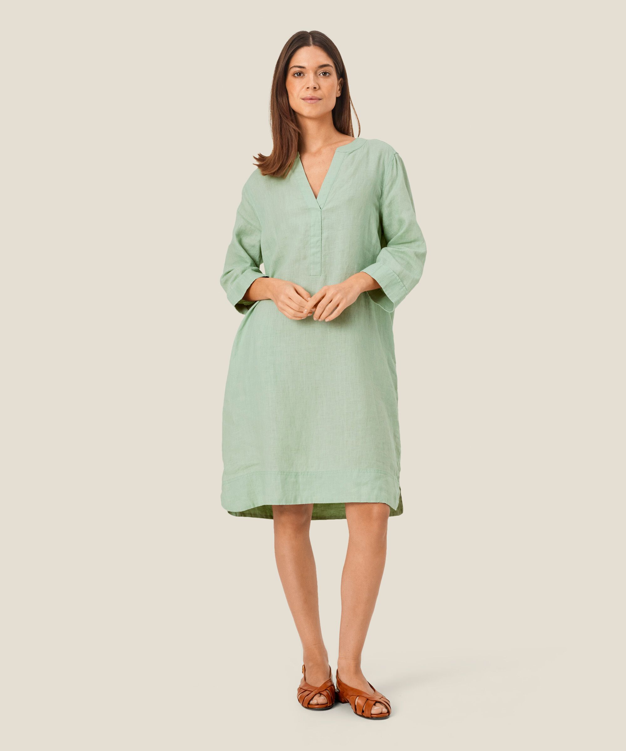 robe en lin avec col en V et poches fendues, Frosty Green