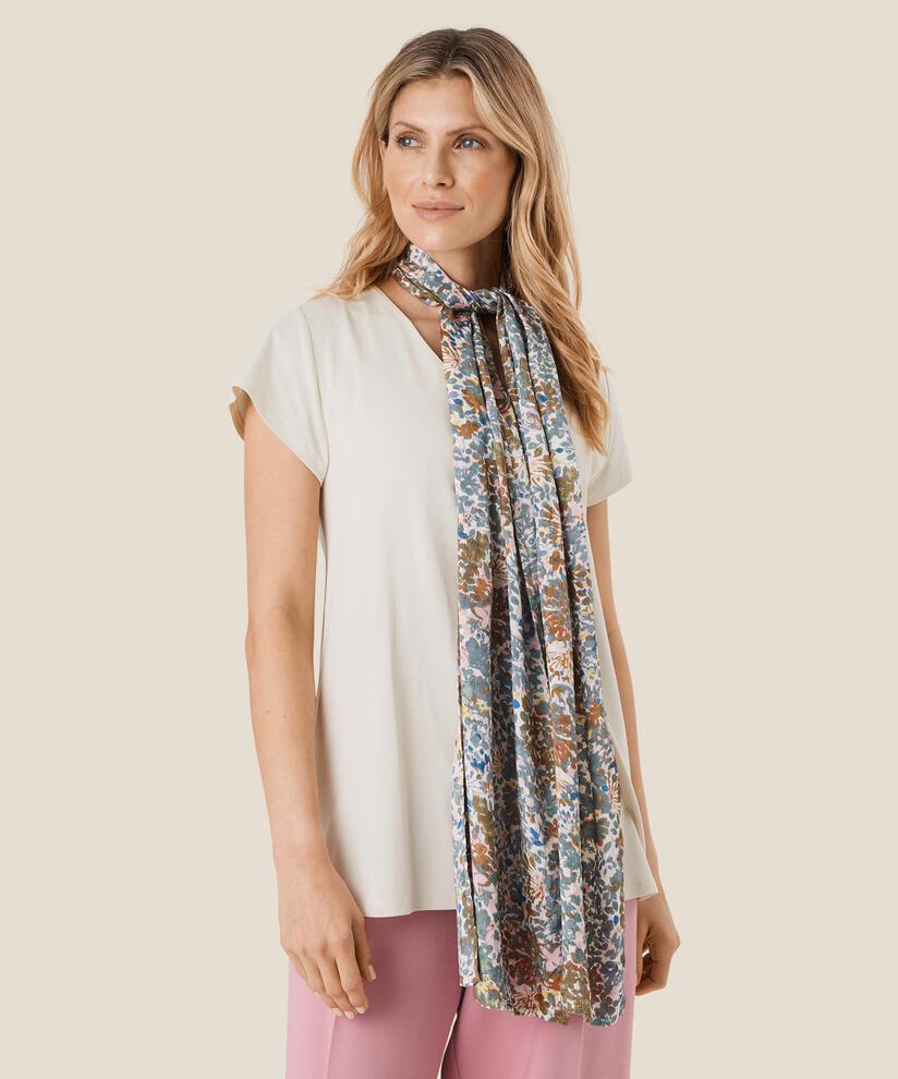 Along Scarf, Jadeite
