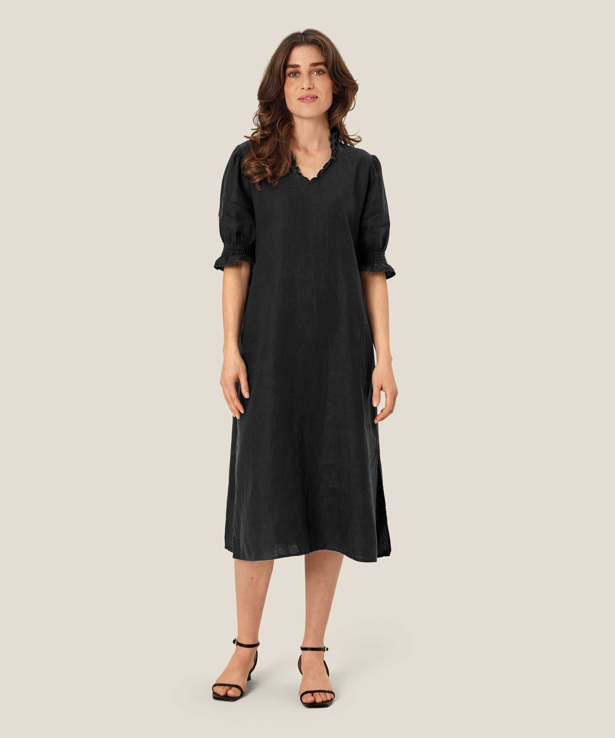 robe en lin à manches courtes et décolleté à volants, Black