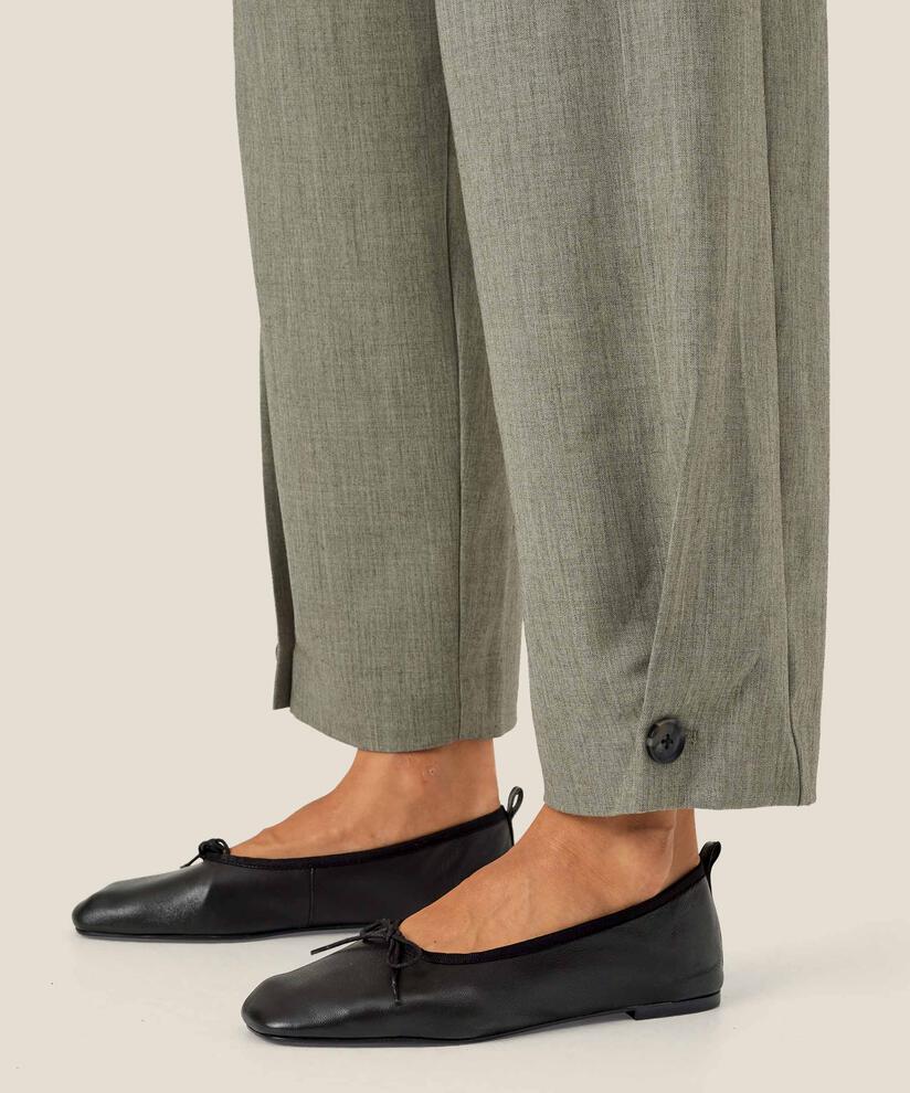 Pantalon Tissé Avec Stretch Et Bouton Sur La Jambe, Vetiver