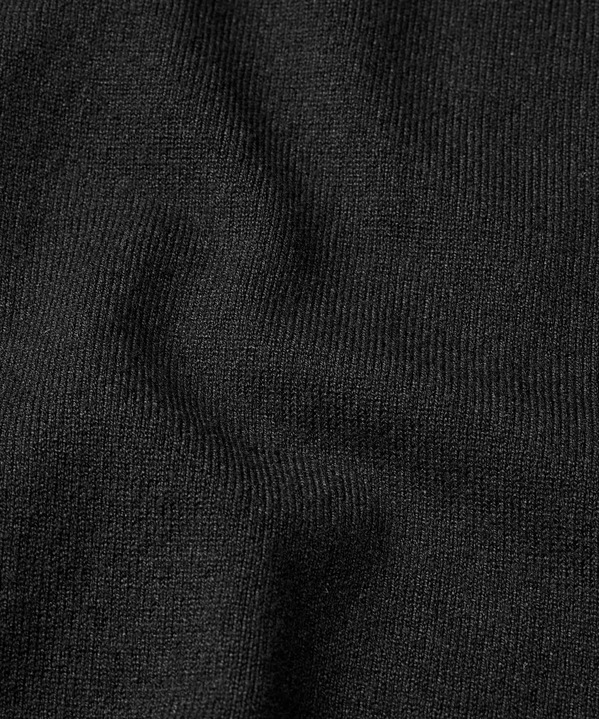 pull tricoté à manches larges et col rond profond, Black