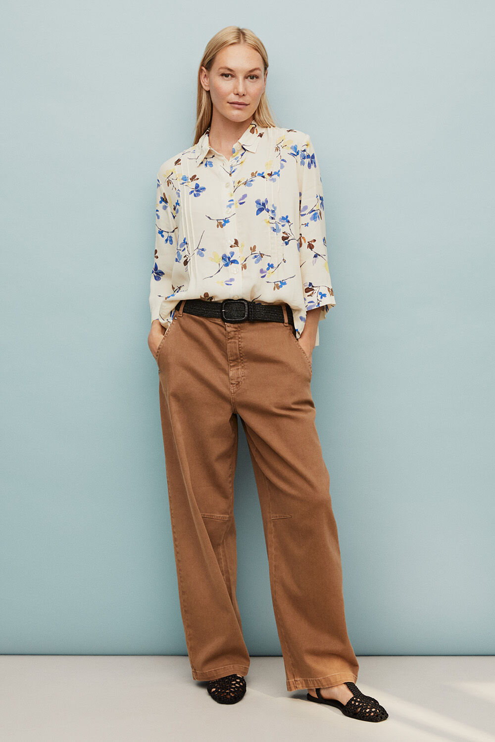 Chemise &Agrave; Manches 3/4 Et Surpiq&ucirc;res D&eacute;coratives - Fog, ceinture &eacute;troite tress&eacute;e noire - Black, Jean en coton doux et extensible - Otter