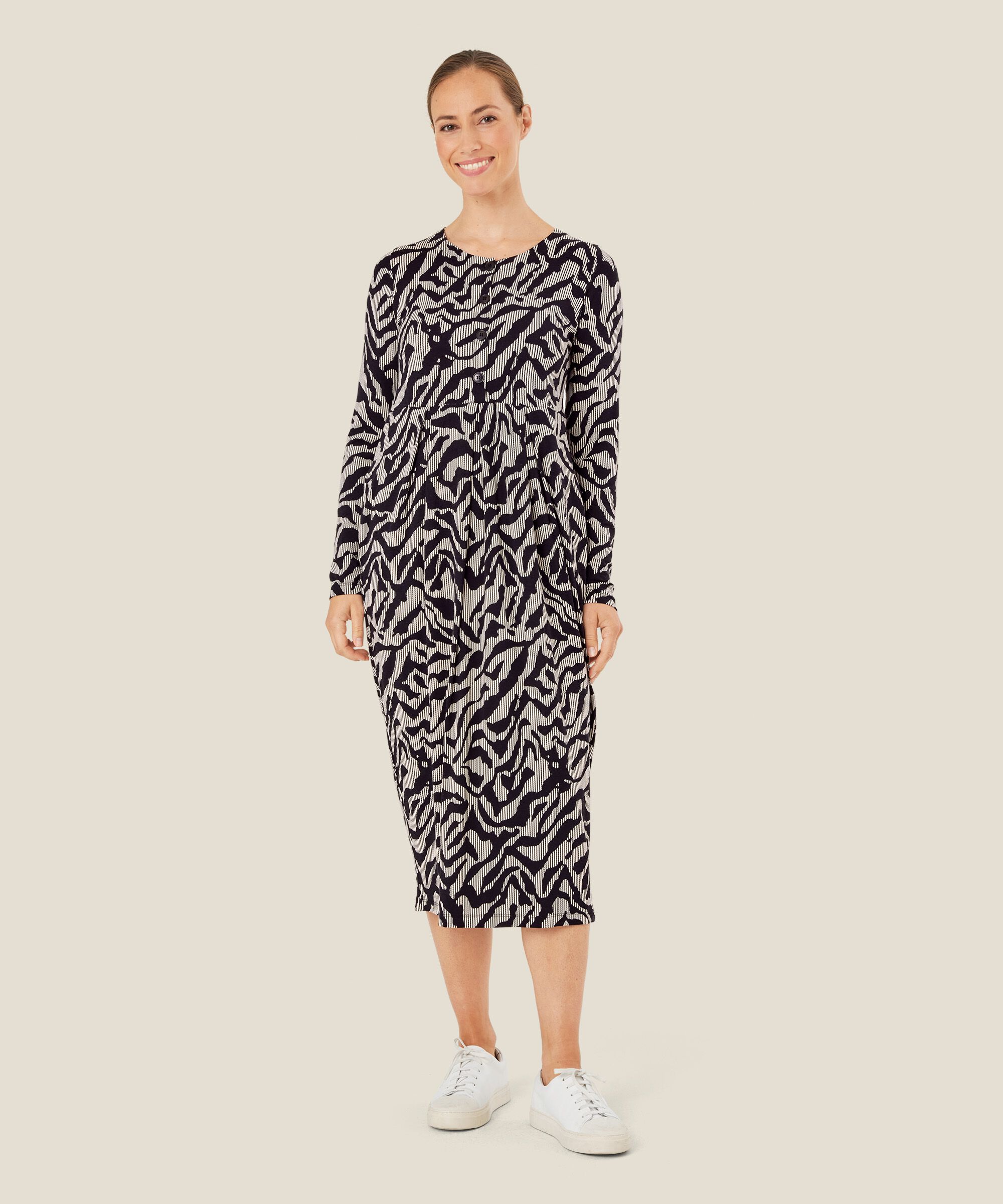robe tulipe avec boutons au cou, Black