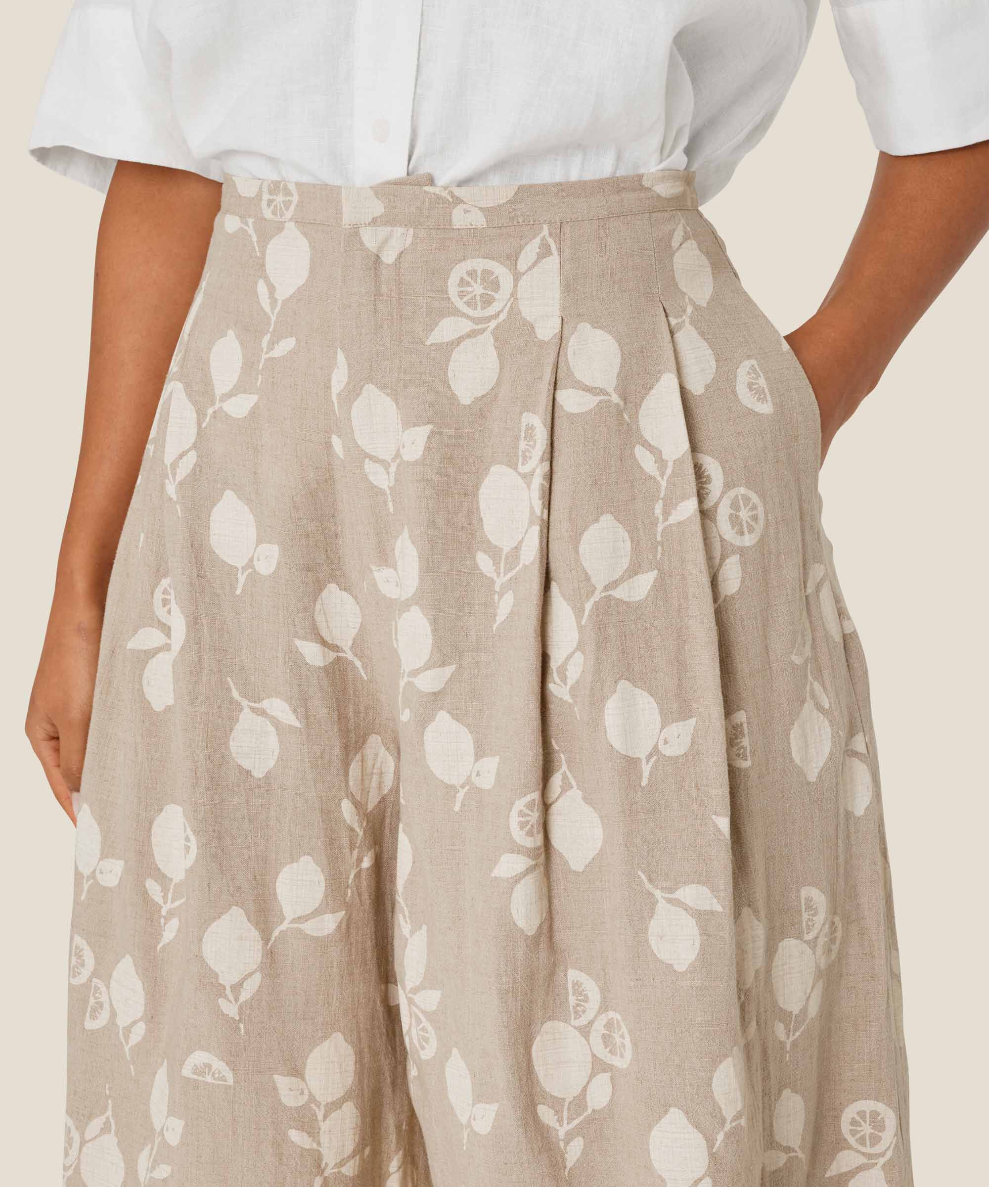 short imprimé en lin mélangé avec taille fixe, Natural