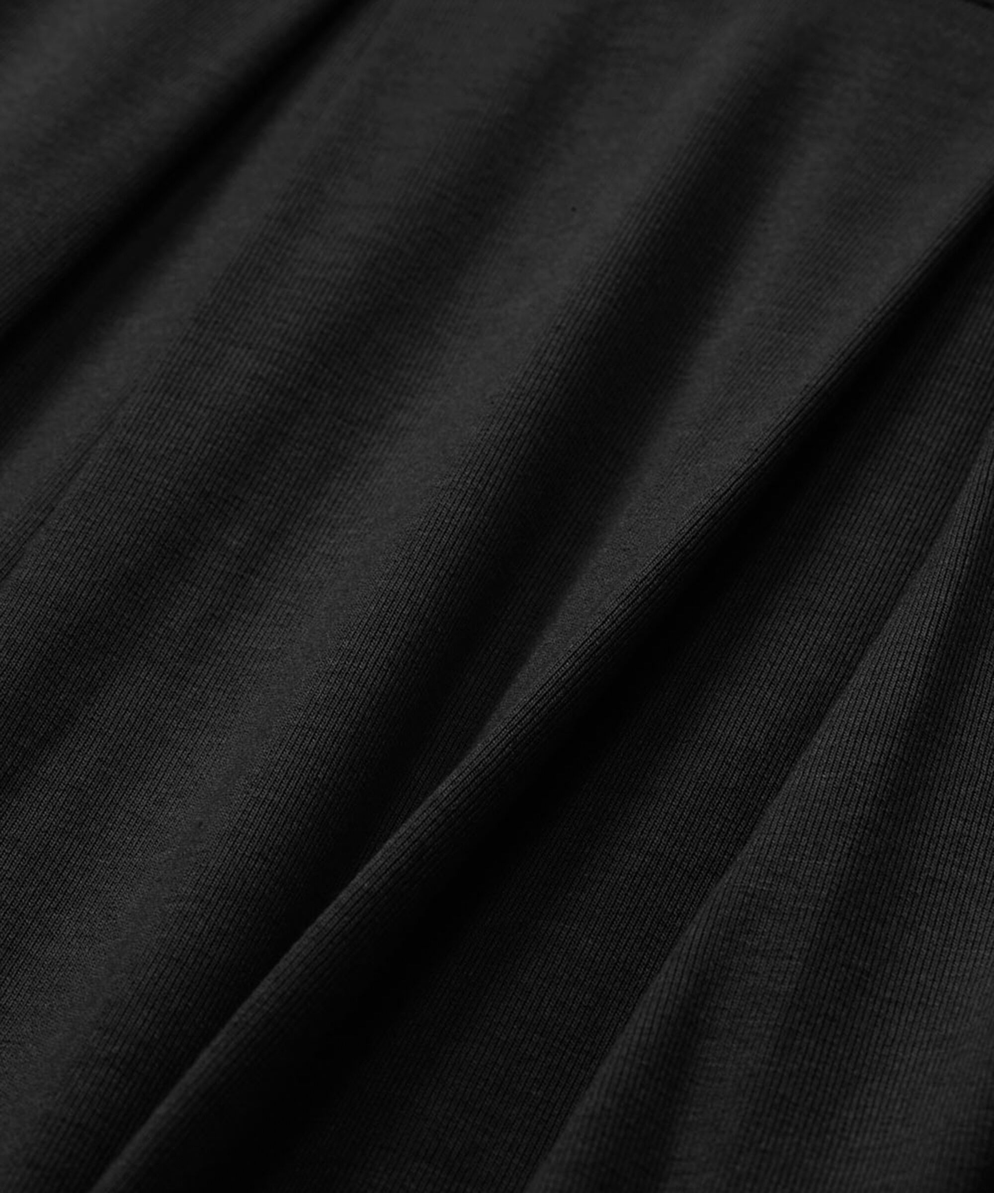 robe tulipe à manches courtes et col rond, Black