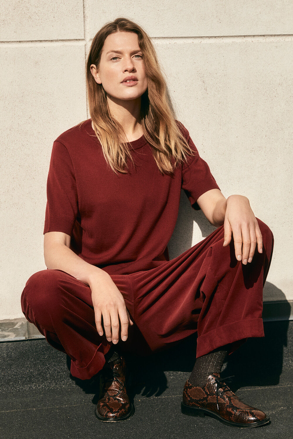 Pull en laine &agrave; manches courtes - Russet Brown, Pantalon en velours de coton &agrave; taille &eacute;lastiqu&eacute;e - Russet Brown