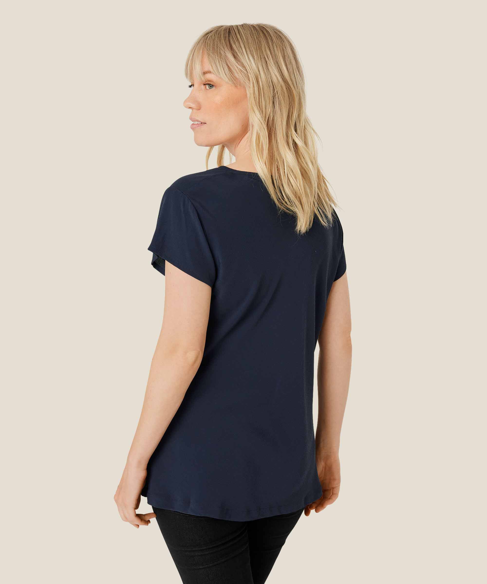 top en viscose à manches courtes et col v, Navy