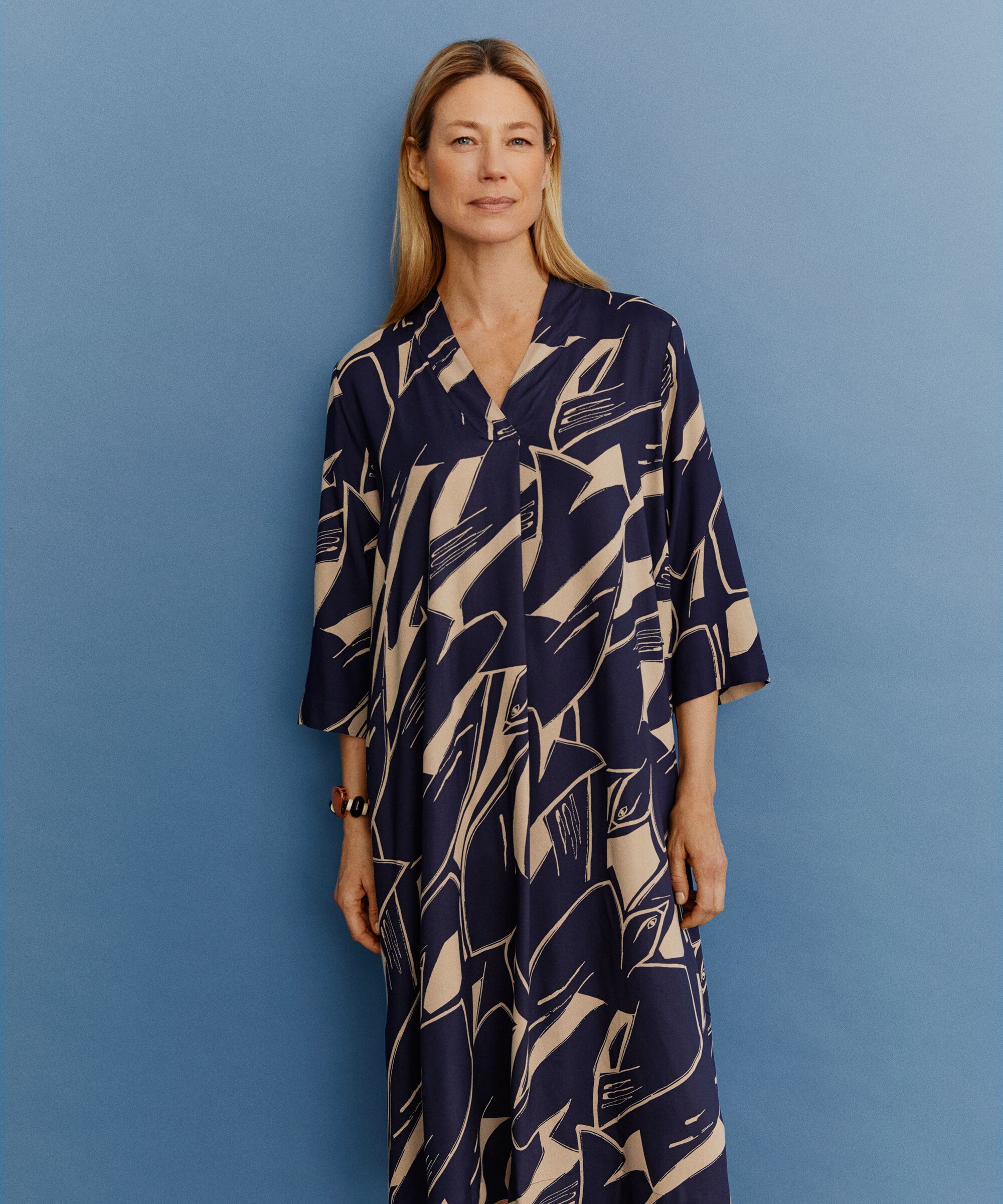 robe en viscose avec col en V et manches 3/4, Navy Blazer