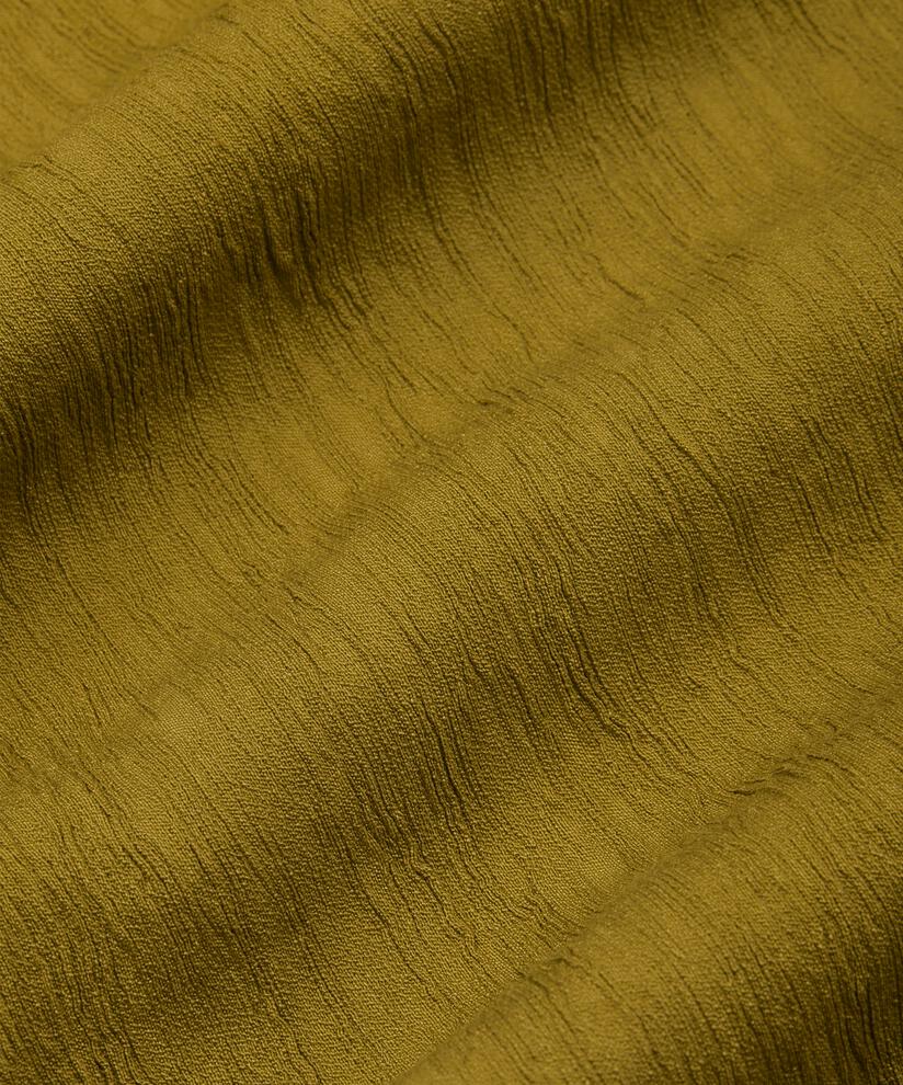 robe décolleté en v profond et liens, Plantation