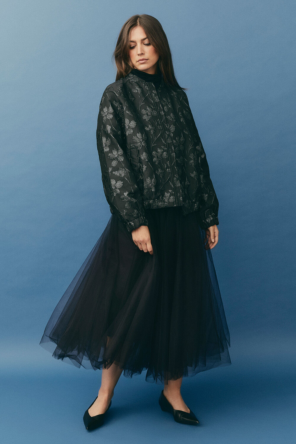 veste avec broderie florale et fermeture &eacute;clair - Black, jupe en tulle doux avec taille &eacute;lastique - Black, Blouse &Agrave; Col Roul&eacute; En Jersey Doux - Black