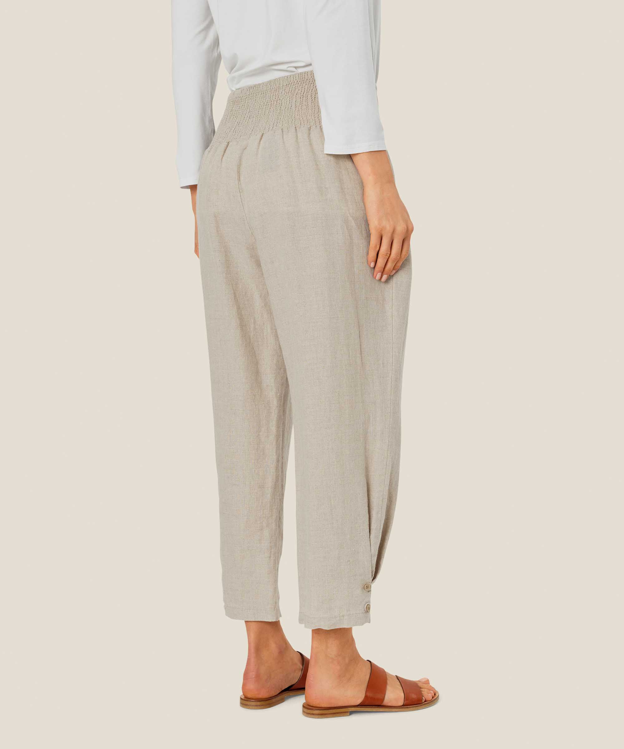 pantalon en lin avec large élastique smocké au dos et détail boutonné, Natural