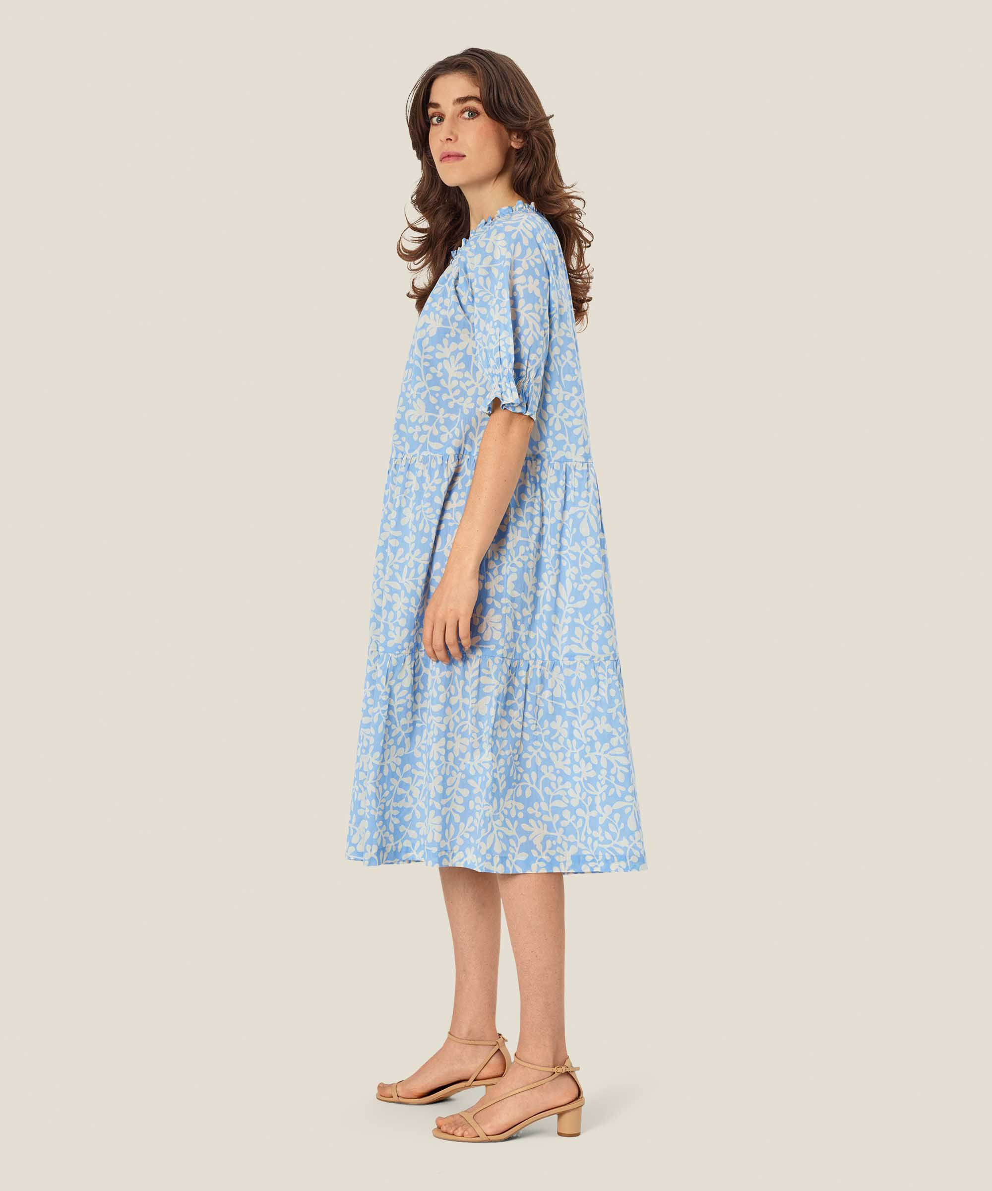 robe en coton imprimé à manches courtes, Della Blue