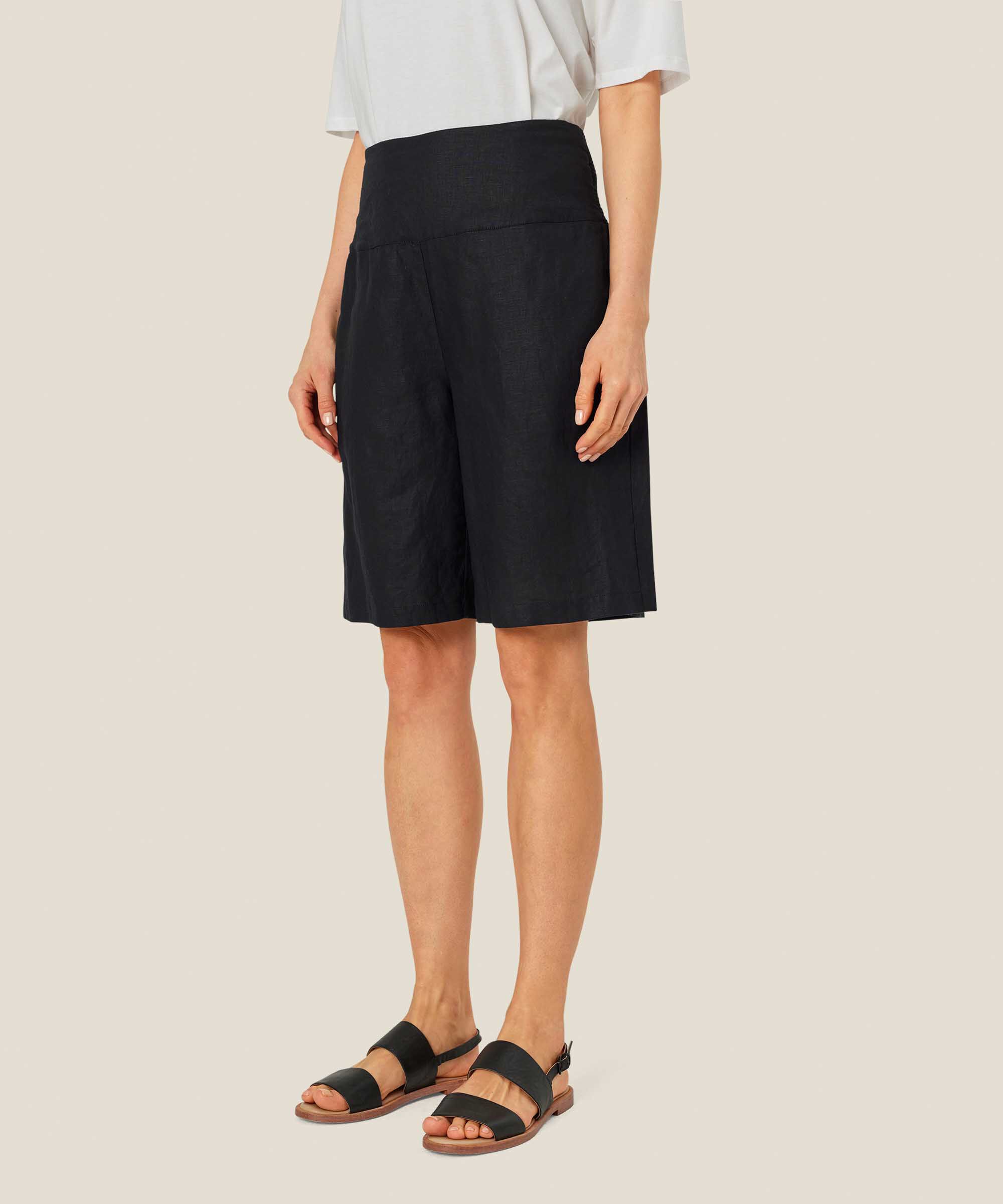 Short En Lin Avec Élastique Smocké Au Dos, Black